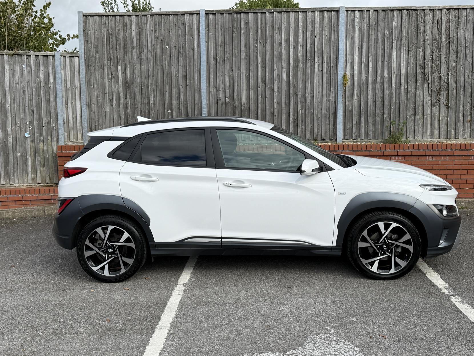 Hyundai KONA 1.0 T-GDi MHEV Premium SUV 5dr Petrol Hybrid Manual Euro 6 (s/s) (120 ps)