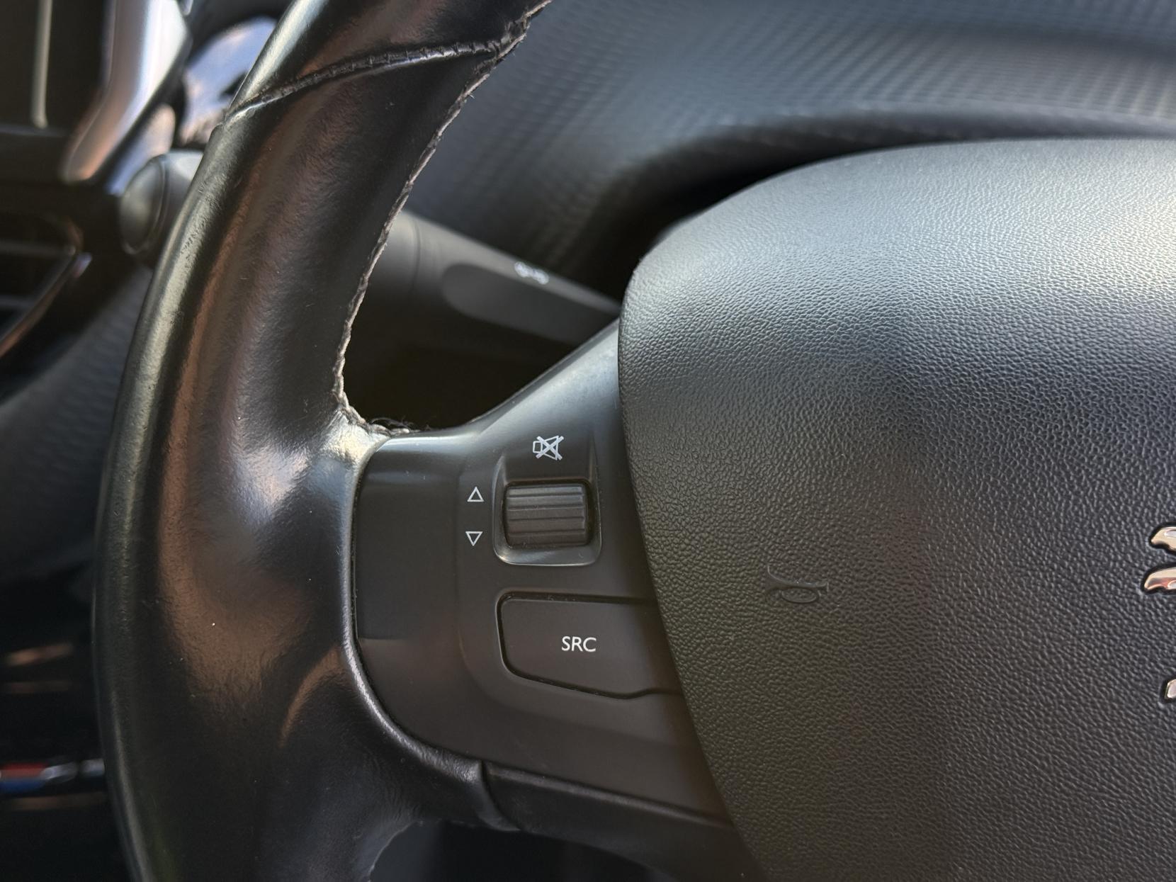 Peugeot 2008 1.6 BlueHDi Allure SUV 5dr Diesel Manual Euro 6 (s/s) (100 ps)