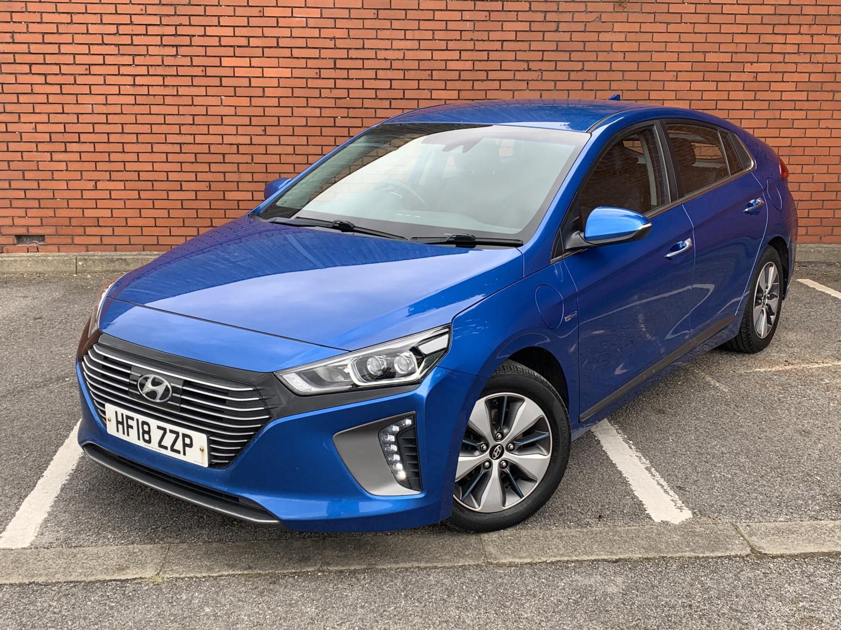 Hyundai IONIQ 1.6 h-GDi 8.9kWh Premium Hatchback 5dr Petrol Plug-in Hybrid DCT Euro 6 (s/s) (141 ps)