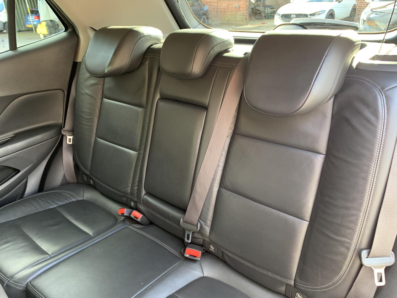 Vauxhall Mokka X 1.4i Turbo ecoTEC Elite Nav SUV 5dr Petrol Manual Euro 6 (s/s) (140 ps)