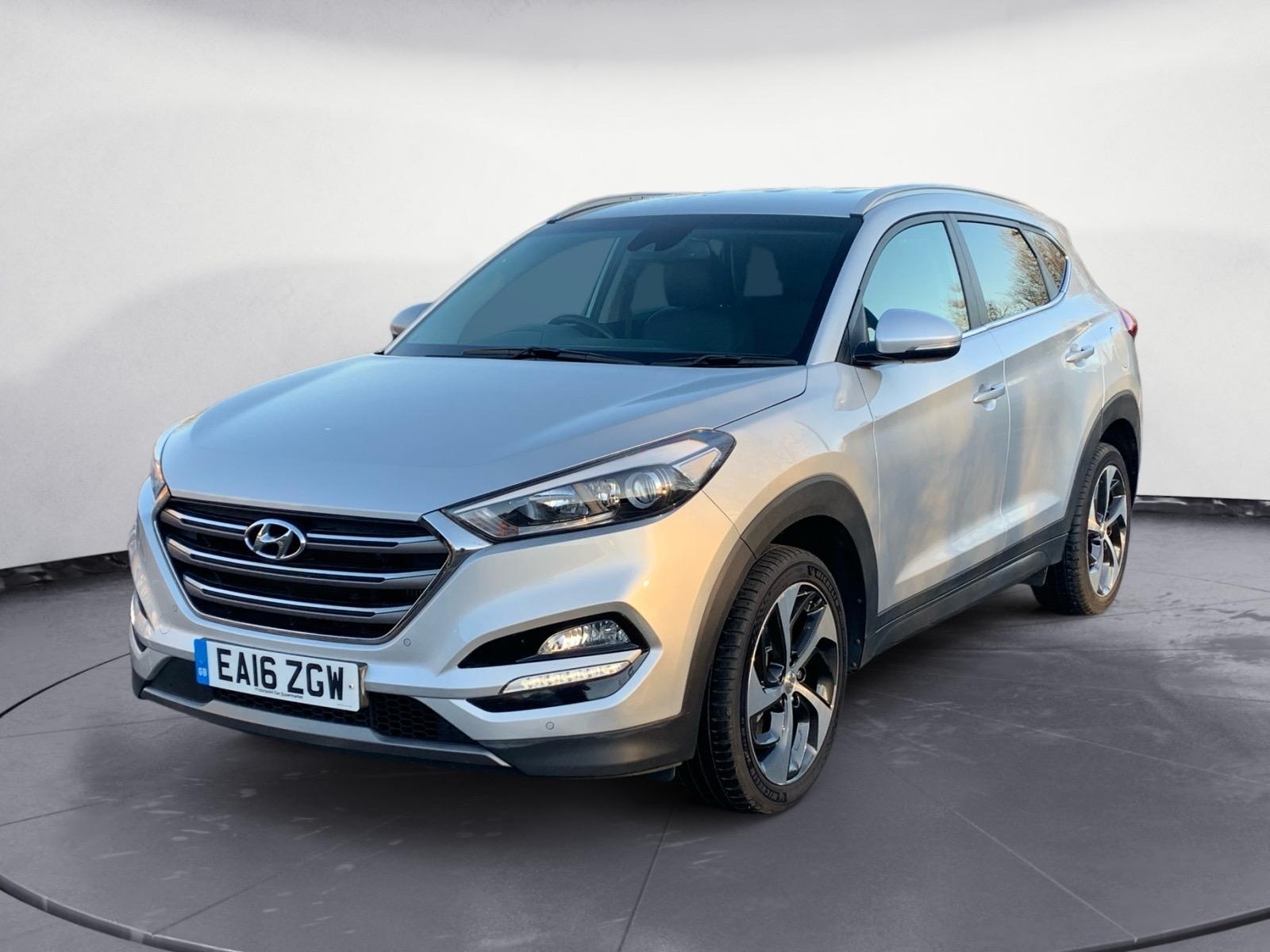 Hyundai TUCSON 2.0 CRDi Blue Drive Premium SUV 5dr Diesel Manual Euro 6 (s/s) (136 ps)