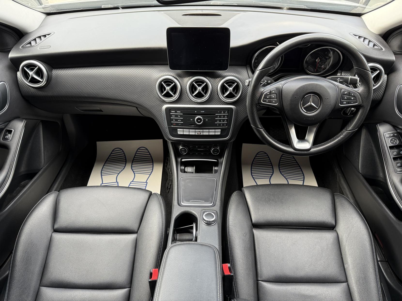 Mercedes-Benz A Class 1.5 A180d Sport (Premium) Hatchback 5dr Diesel 7G-DCT Euro 6 (s/s) (109 ps)