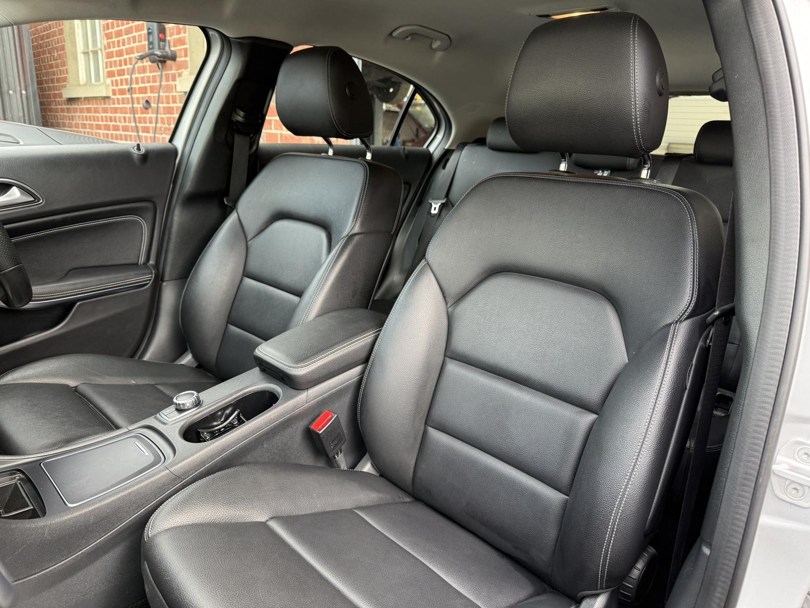 Mercedes-Benz A Class 1.5 A180d Sport (Premium) Hatchback 5dr Diesel 7G-DCT Euro 6 (s/s) (109 ps)