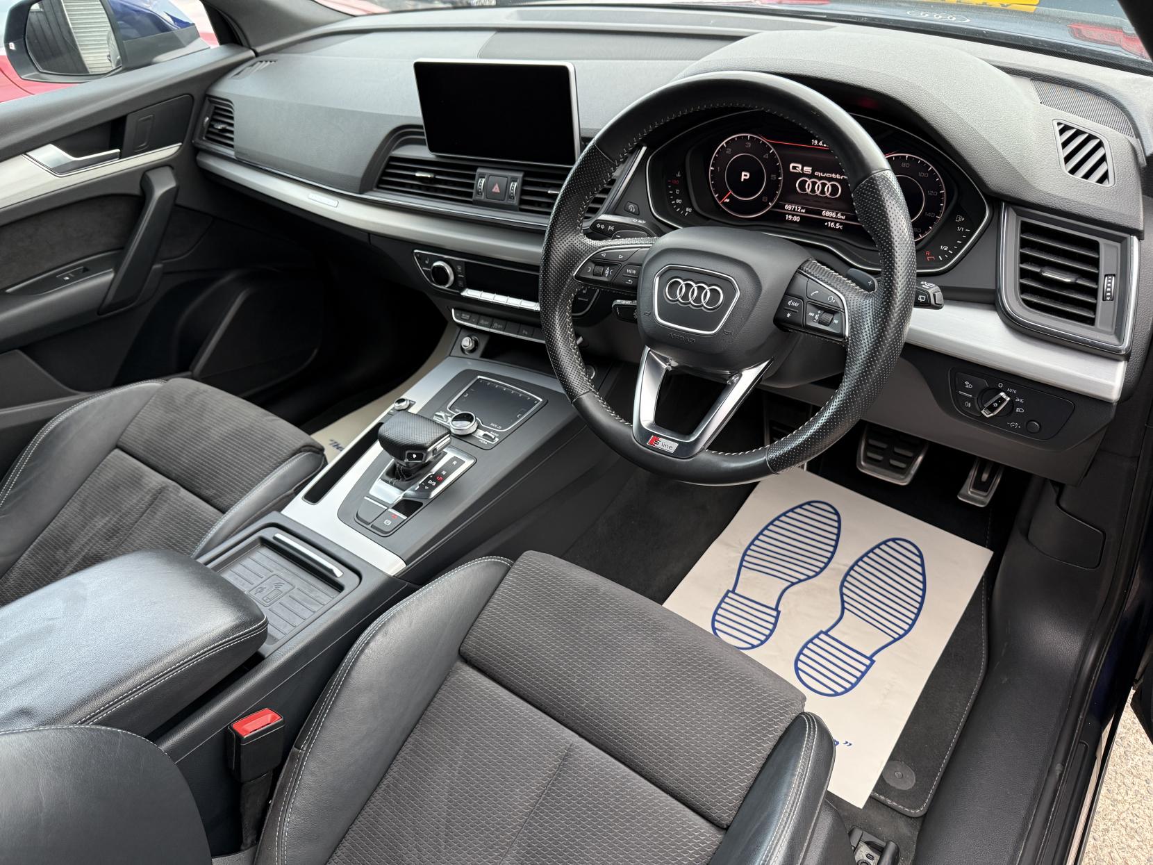 Audi Q5 2.0 TDI S line SUV 5dr Diesel S Tronic quattro Euro 6 (s/s) (190 ps)