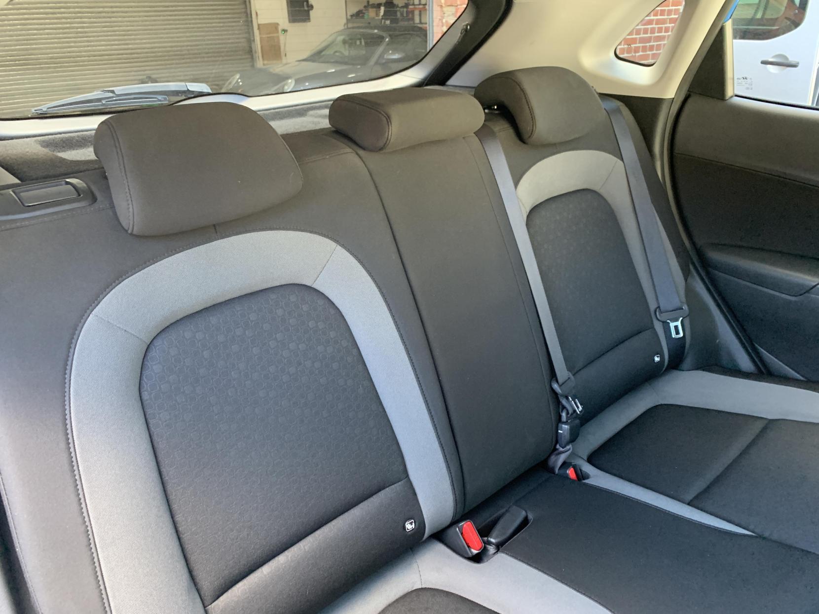 Hyundai KONA 1.0 T-GDi Premium SUV 5dr Petrol Manual Euro 6 (s/s) (120 ps)