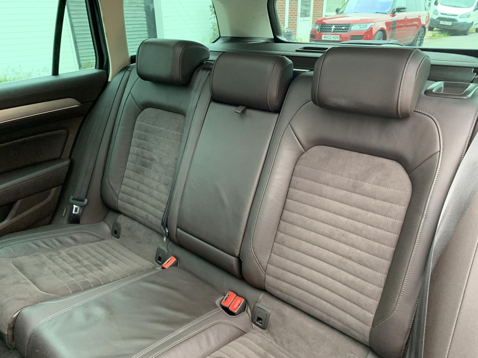 Volkswagen Passat 2.0 TDI BlueMotion Tech GT Estate 5dr Diesel Manual Euro 6 (s/s) (150 ps)