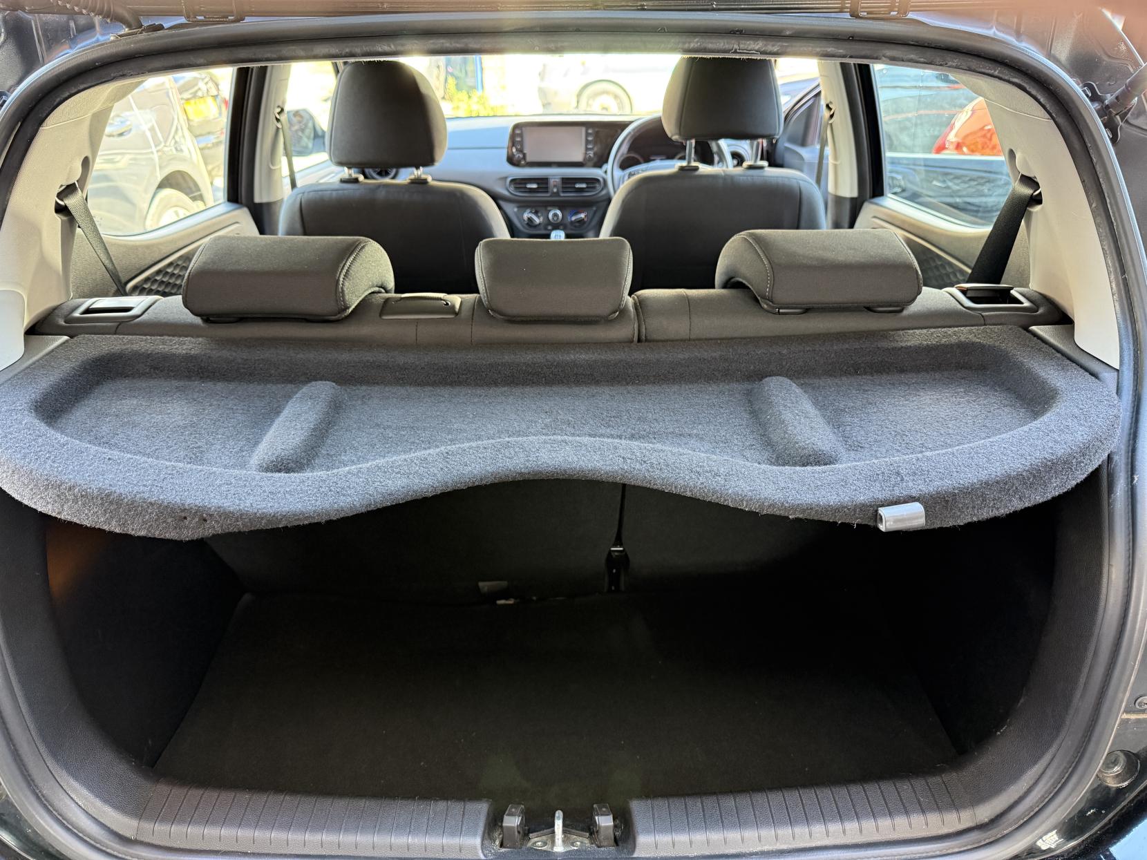 Hyundai i10 1.0 SE Connect Hatchback 5dr Petrol Manual Euro 6 (s/s) (67 ps)