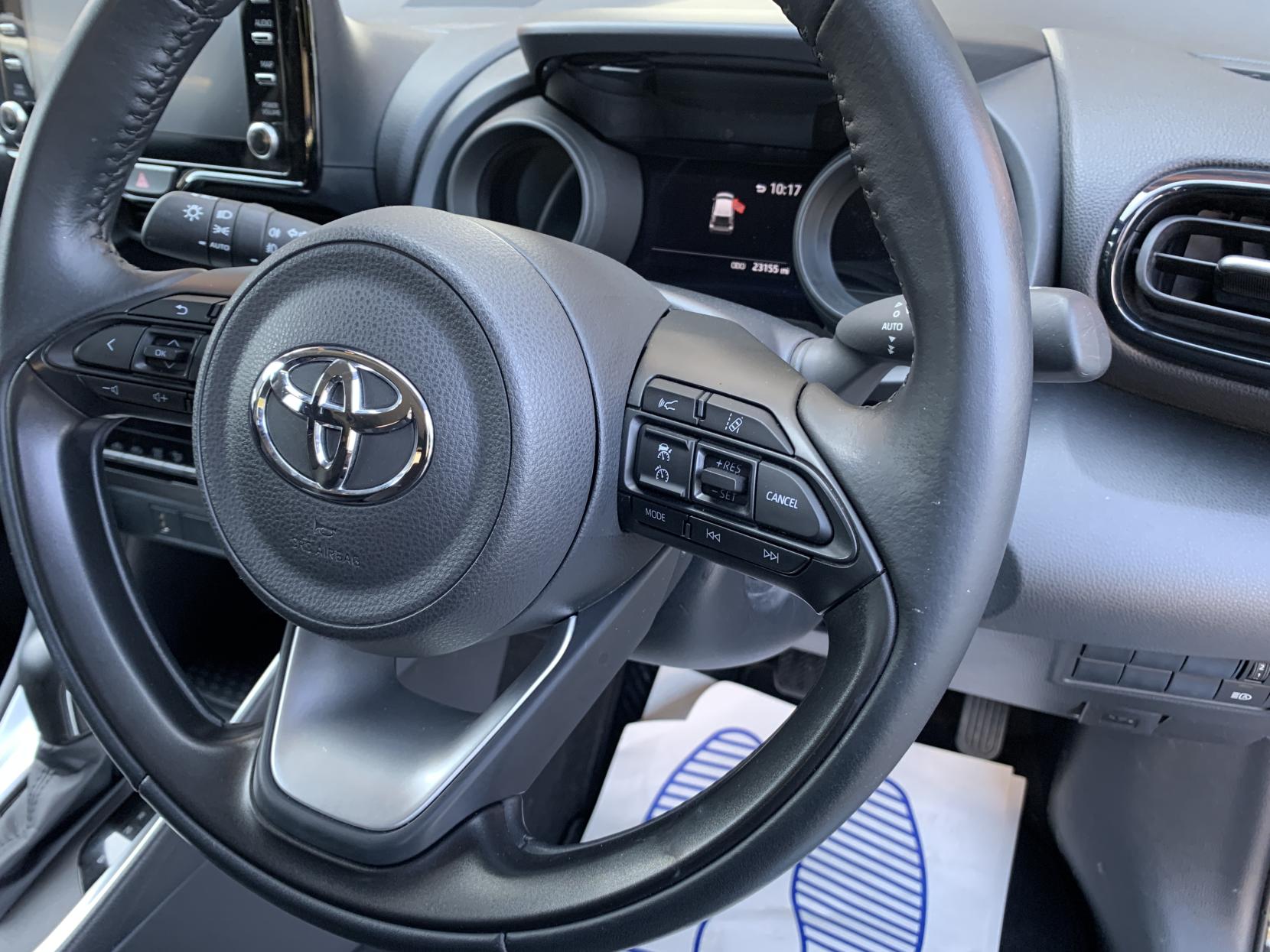 Toyota Yaris 1.5 VVT-h Design Hatchback 5dr Petrol Hybrid E-CVT Euro 6 (s/s) (116 ps)