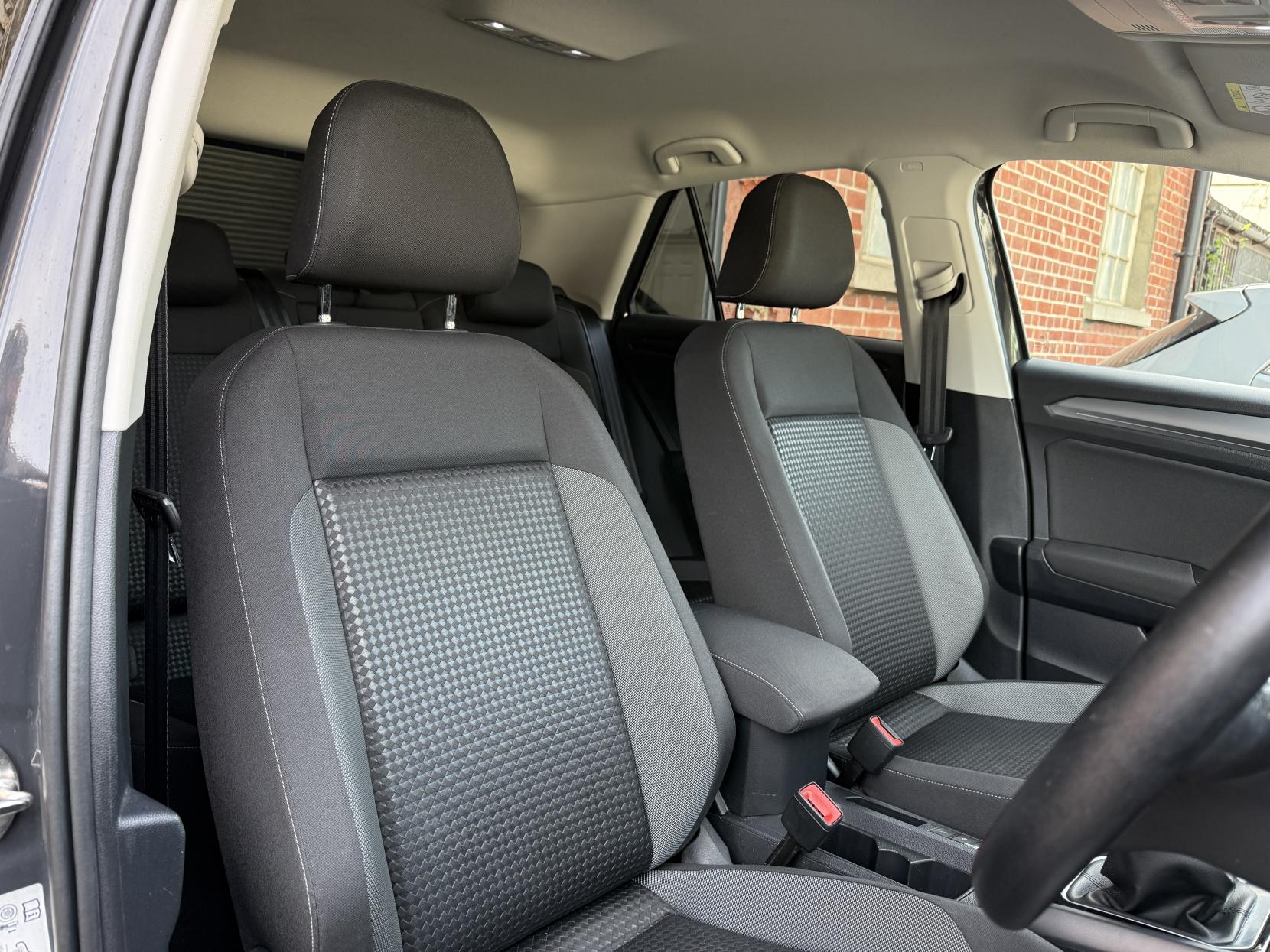 Volkswagen T-Roc 1.0 TSI Active SUV 5dr Petrol Manual Euro 6 (s/s) (110 ps)