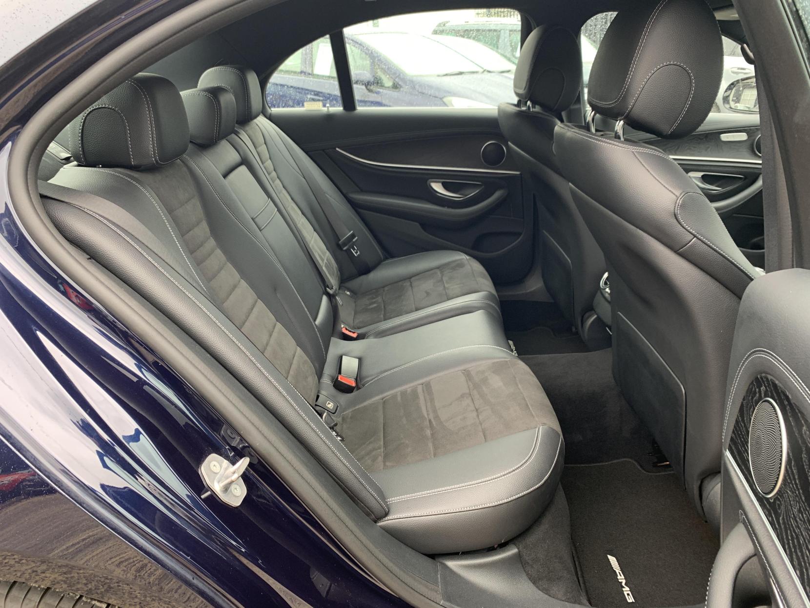 Mercedes-Benz E Class 2.0 E220d AMG Line Saloon 4dr Diesel G-Tronic+ Euro 6 (s/s) (194 ps)