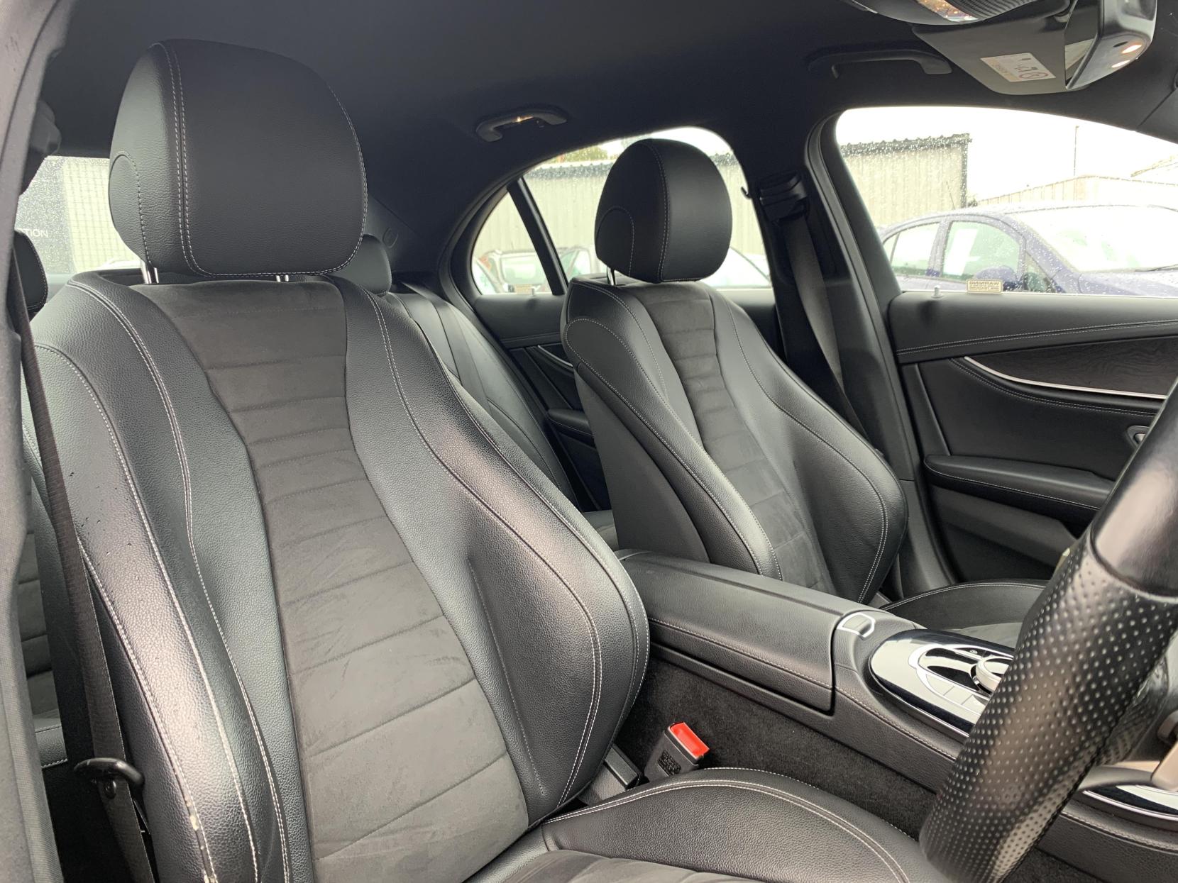 Mercedes-Benz E Class 2.0 E220d AMG Line Saloon 4dr Diesel G-Tronic+ Euro 6 (s/s) (194 ps)