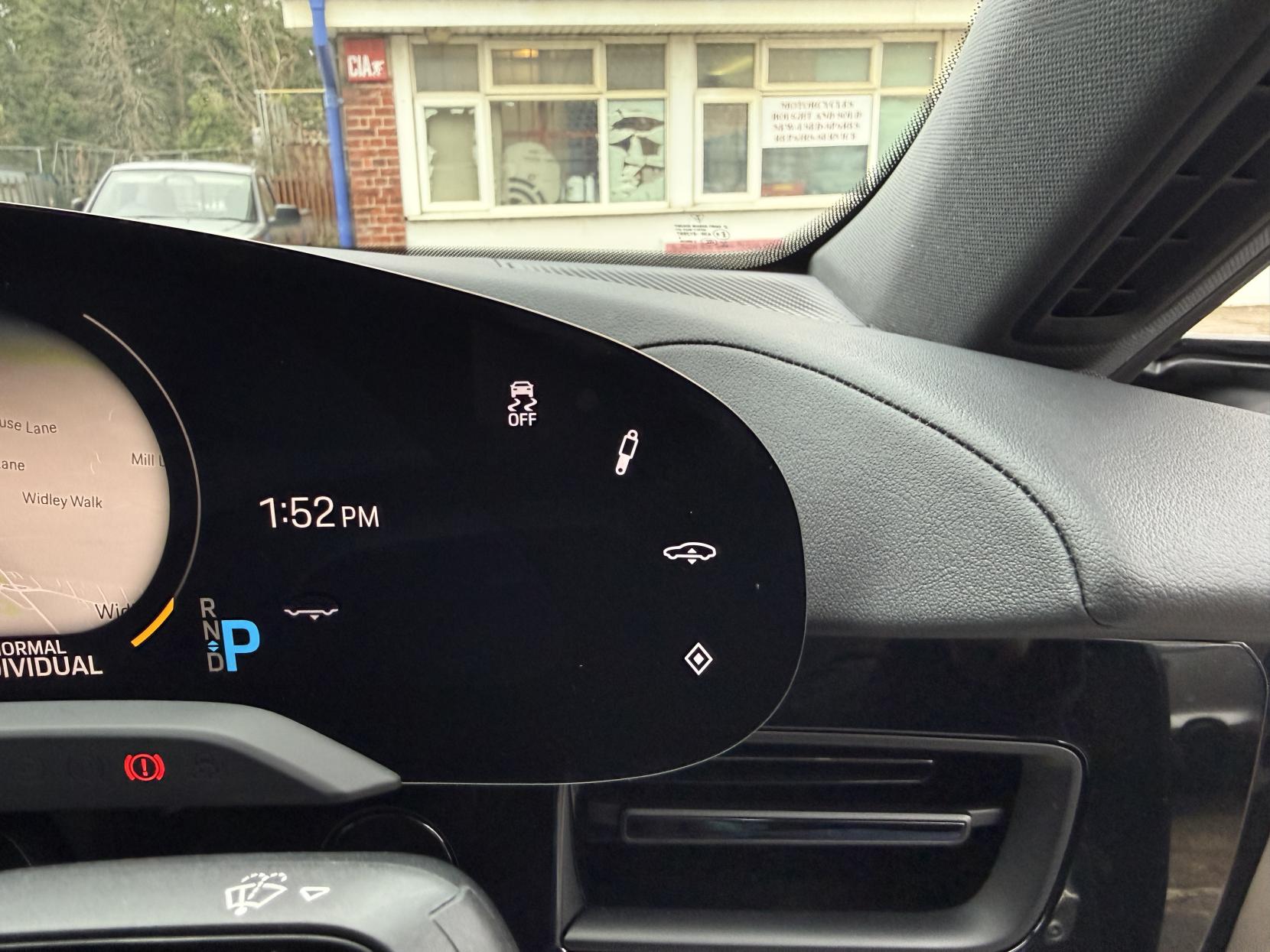 Porsche Taycan Performance Plus 93.4kWh 4S Saloon 4dr Electric Auto 4WD (571 ps)