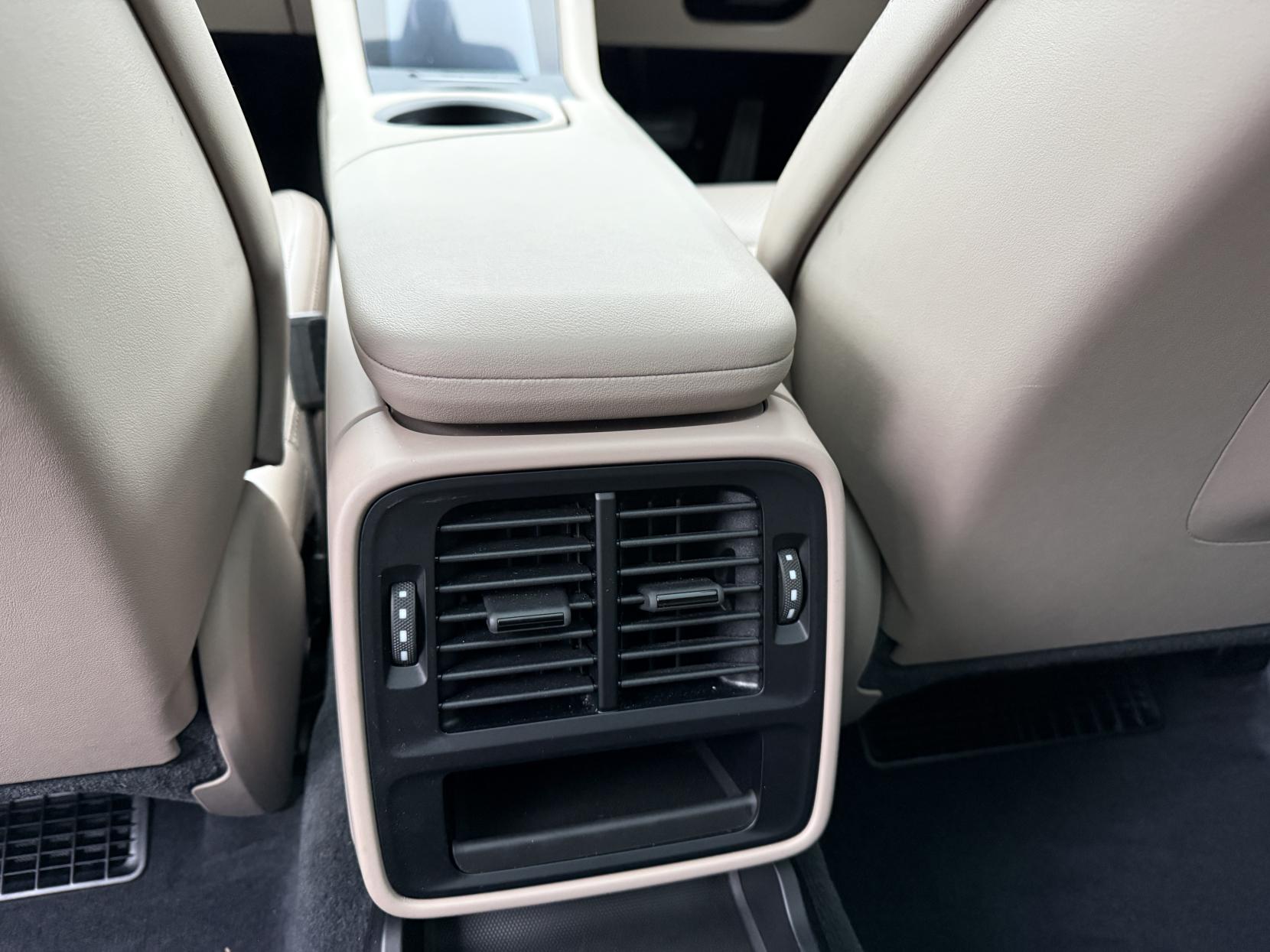 Porsche Taycan Performance Plus 93.4kWh 4S Saloon 4dr Electric Auto 4WD (571 ps)