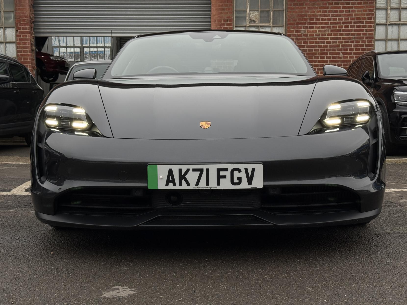 Porsche Taycan Performance Plus 93.4kWh 4S Saloon 4dr Electric Auto 4WD (571 ps)