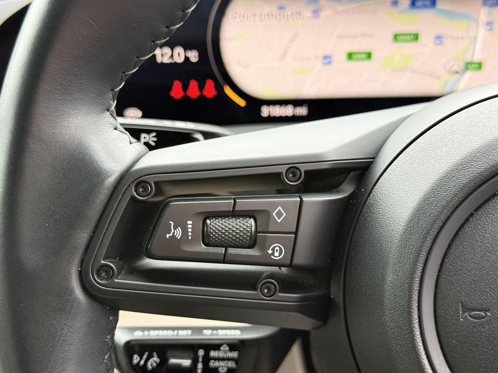 Porsche Taycan Performance Plus 93.4kWh 4S Saloon 4dr Electric Auto 4WD (571 ps)