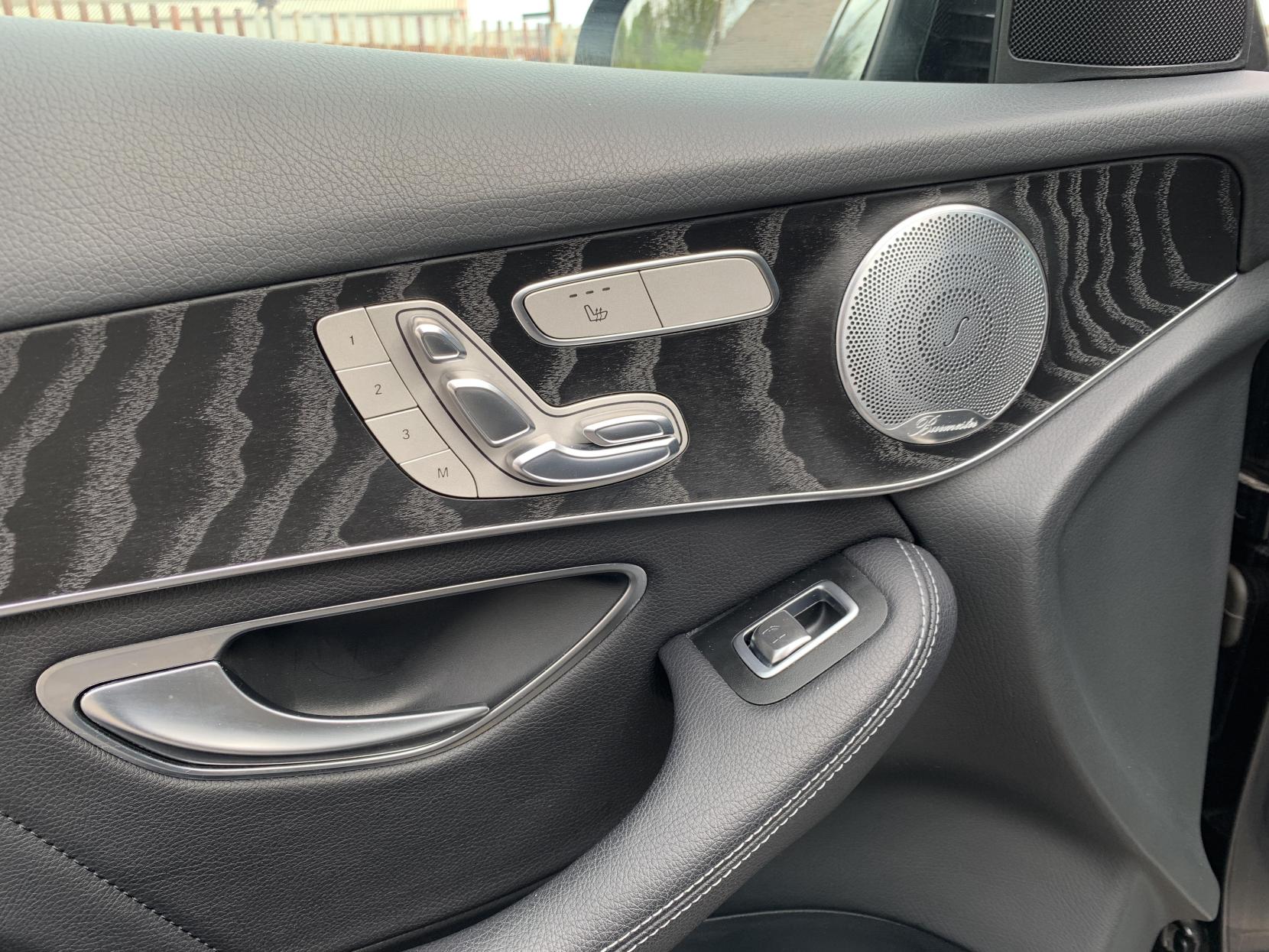 Mercedes-Benz GLC 2.1 GLC250d AMG Line (Premium Plus) SUV 5dr Diesel G-Tronic 4MATIC Euro 6 (s/s) (204 ps)