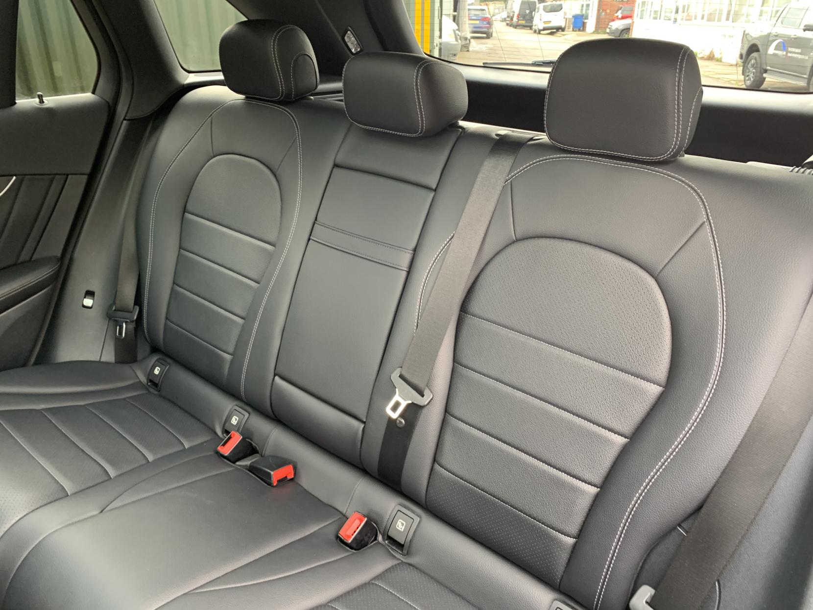 Mercedes-Benz GLC 2.1 GLC250d AMG Line (Premium Plus) SUV 5dr Diesel G-Tronic 4MATIC Euro 6 (s/s) (204 ps)