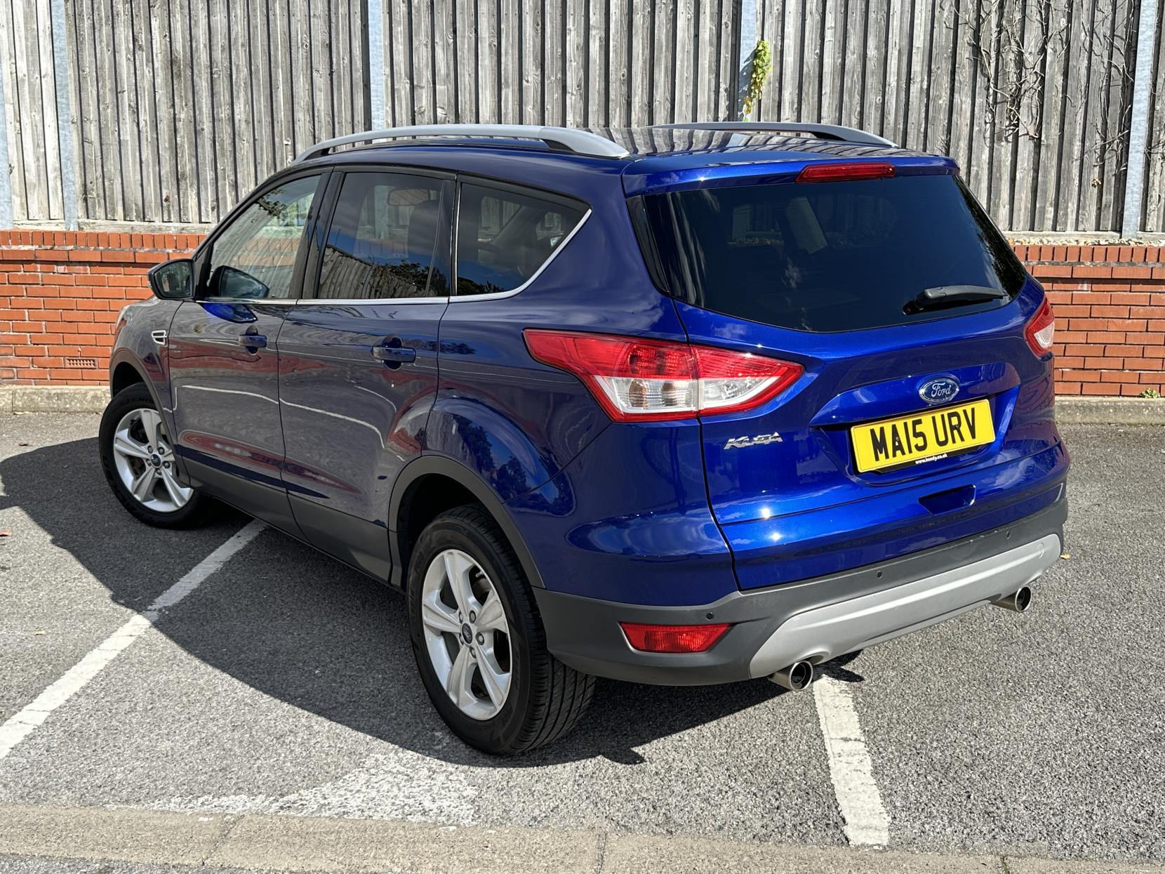 Ford Kuga 2.0 TDCi Zetec SUV 5dr Diesel Manual 2WD Euro 6 (s/s) (150 ps)