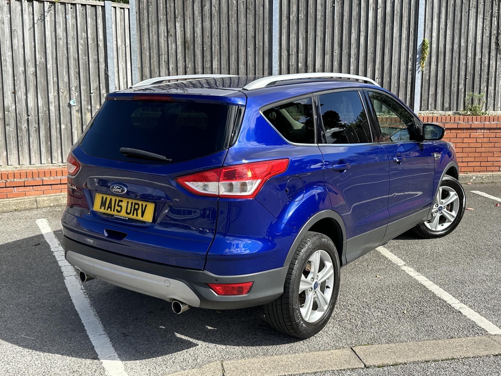 Ford Kuga 2.0 TDCi Zetec SUV 5dr Diesel Manual 2WD Euro 6 (s/s) (150 ps)