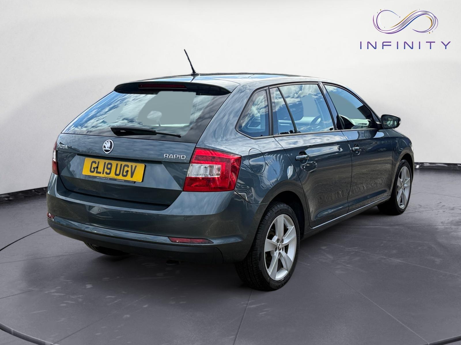 Skoda Rapid Spaceback 1.0 TSI GPF SE Tech Hatchback 5dr Petrol Manual Euro 6 (s/s) (95 ps)