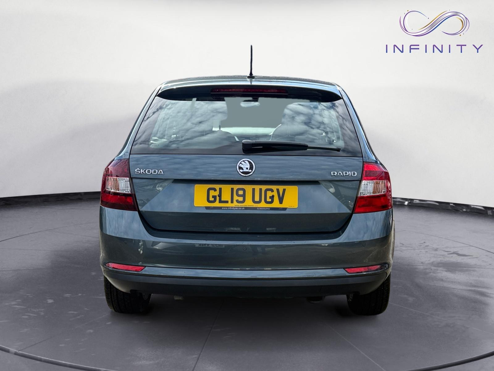 Skoda Rapid Spaceback 1.0 TSI GPF SE Tech Hatchback 5dr Petrol Manual Euro 6 (s/s) (95 ps)