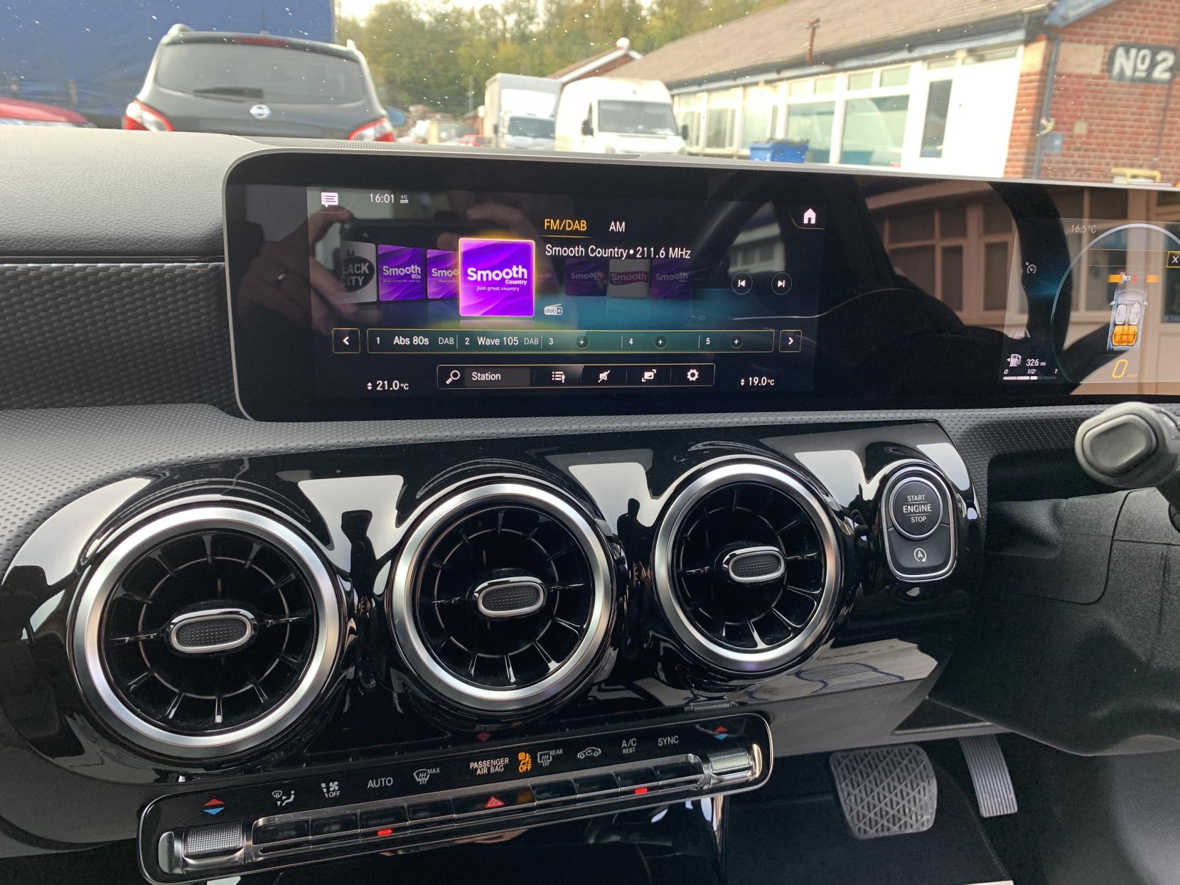 Mercedes-Benz A Class 1.5 A180d Sport (Executive) Hatchback 5dr Diesel 7G-DCT Euro 6 (s/s) (116 ps)