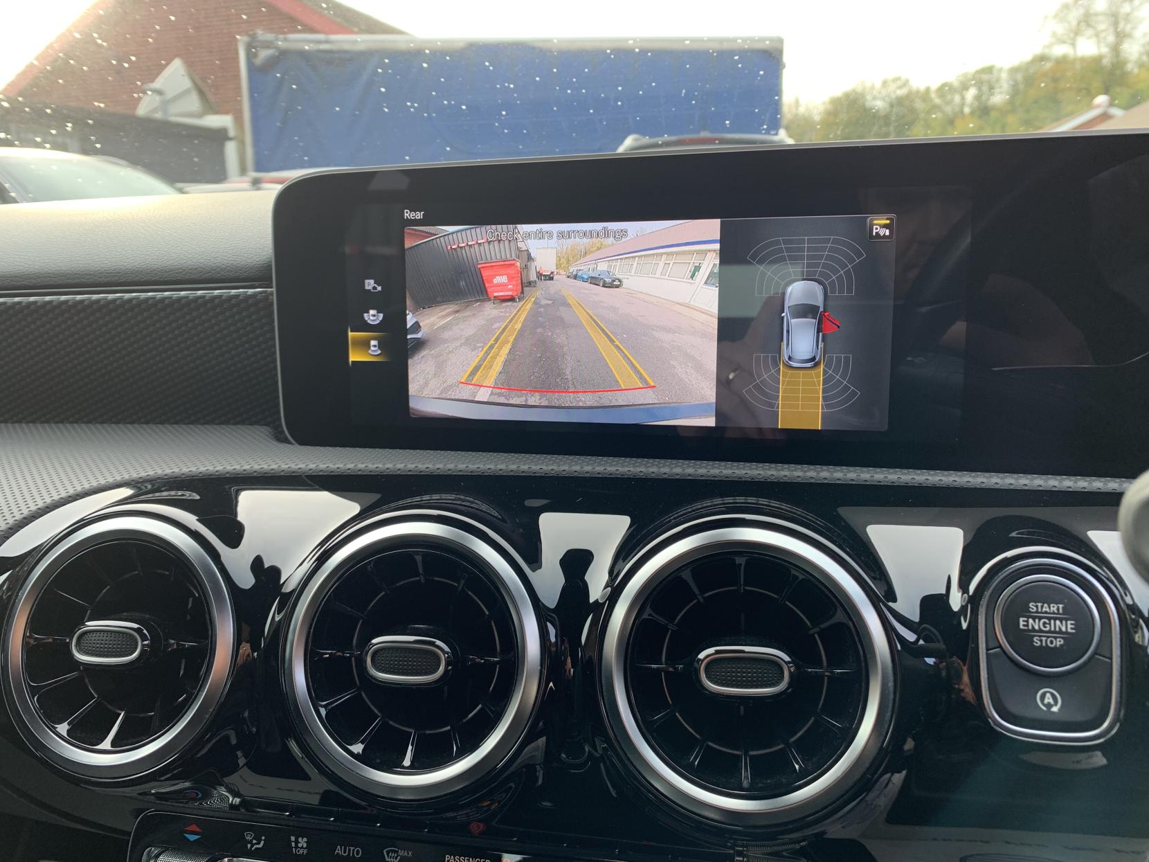 Mercedes-Benz A Class 1.5 A180d Sport (Executive) Hatchback 5dr Diesel 7G-DCT Euro 6 (s/s) (116 ps)