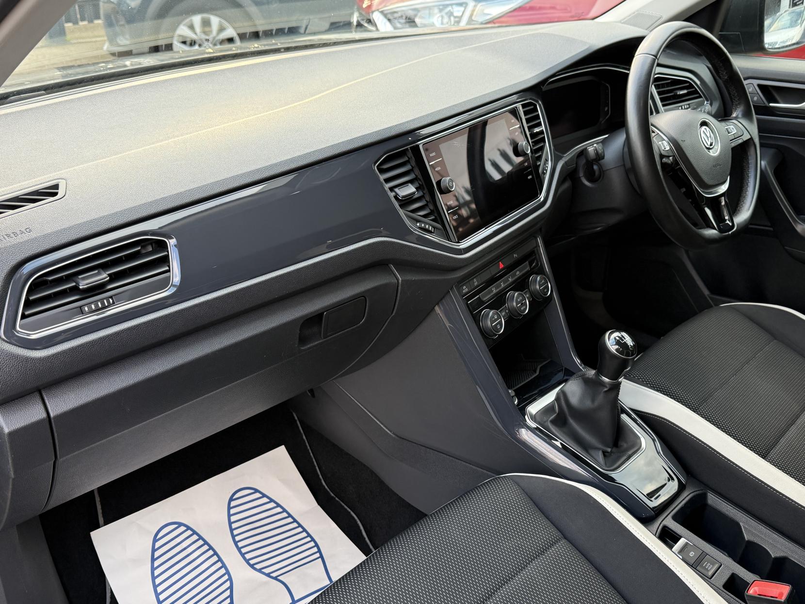 Volkswagen T-Roc 1.6 TDI SEL SUV 5dr Diesel Manual Euro 6 (s/s) (115 ps)