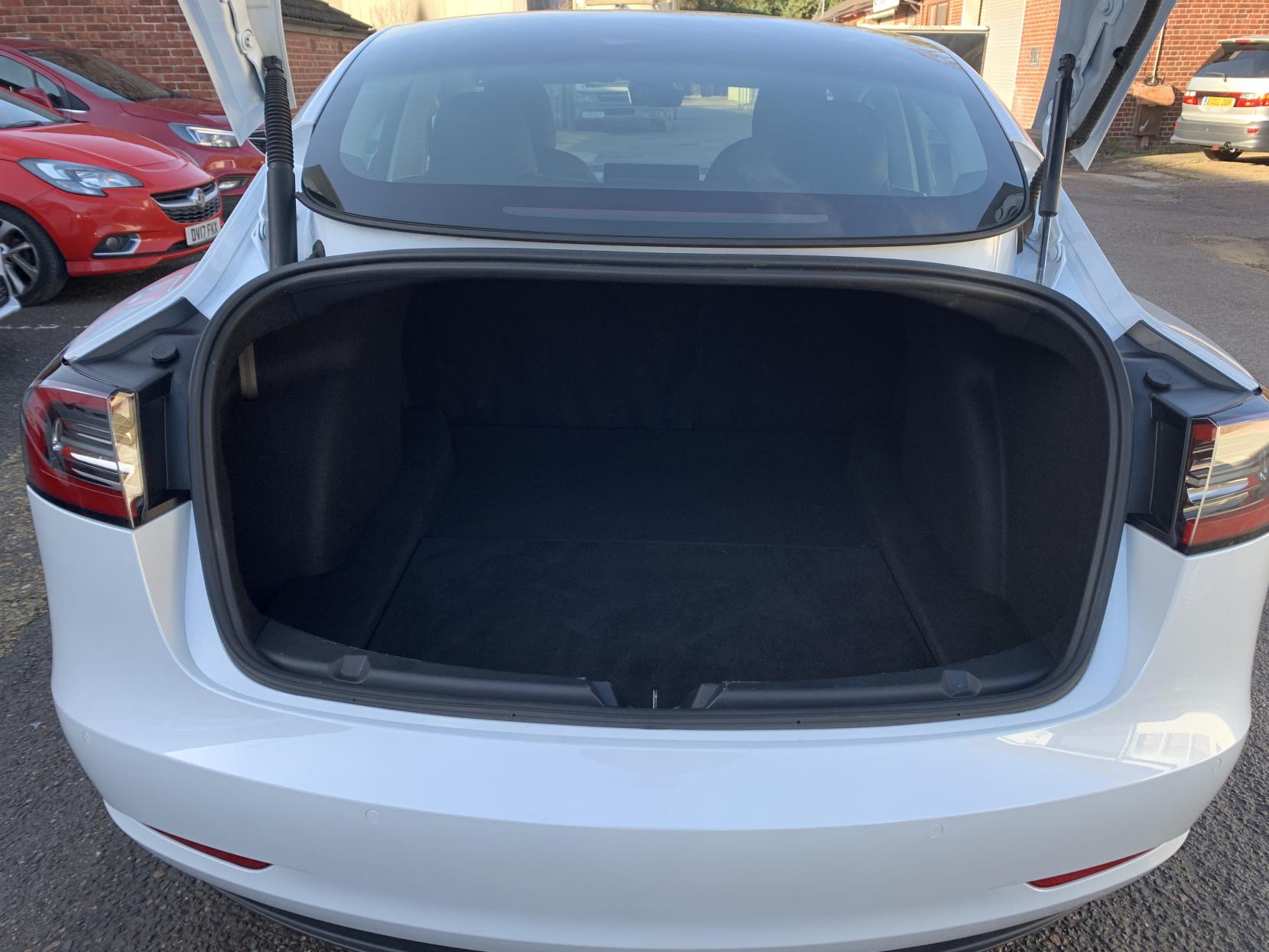 Tesla Model 3 (Dual Motor) Long Range Saloon 4dr Electric Auto 4WDE (346 ps)