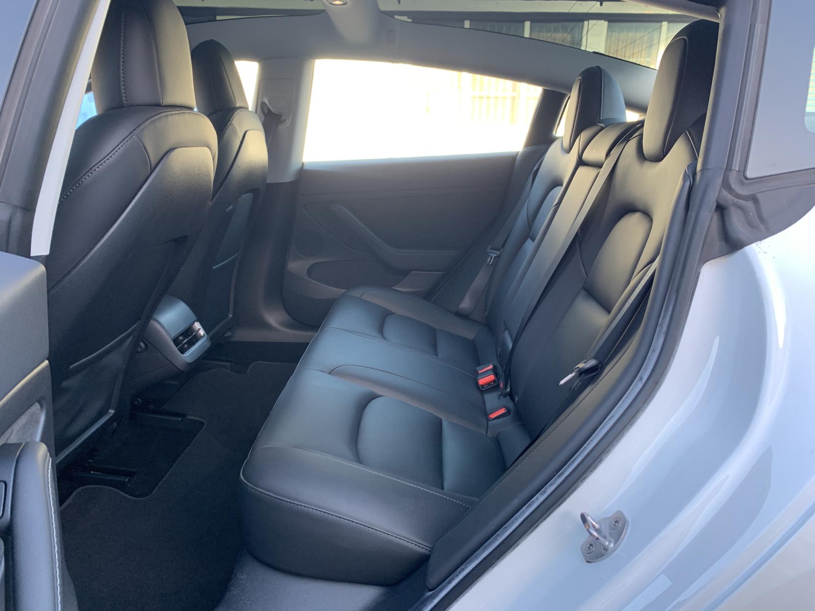 Tesla Model 3 (Dual Motor) Long Range Saloon 4dr Electric Auto 4WDE (346 ps)