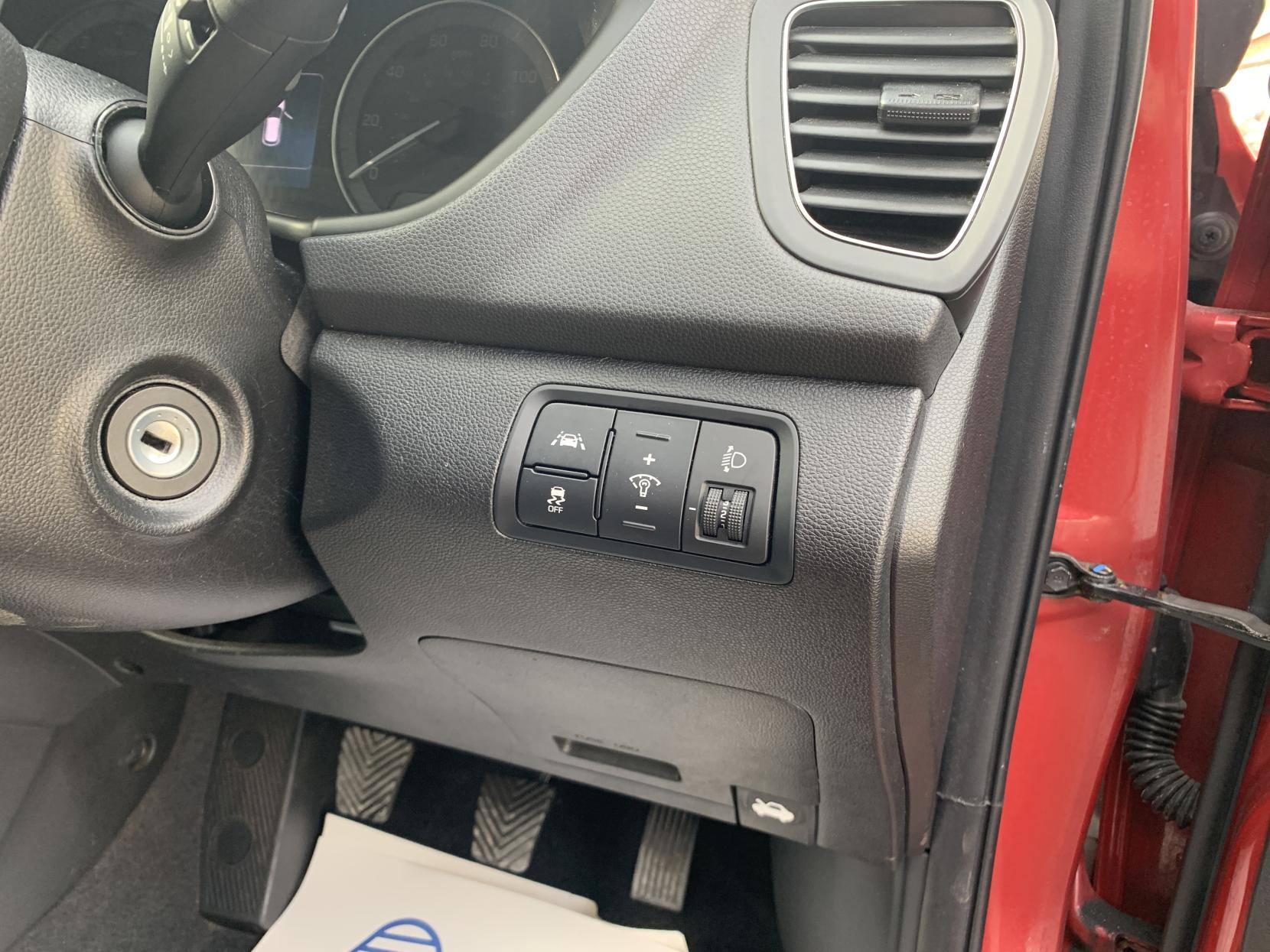 Hyundai i20 1.2 Premium SE Nav Hatchback 5dr Petrol Manual Euro 6 (84 ps)