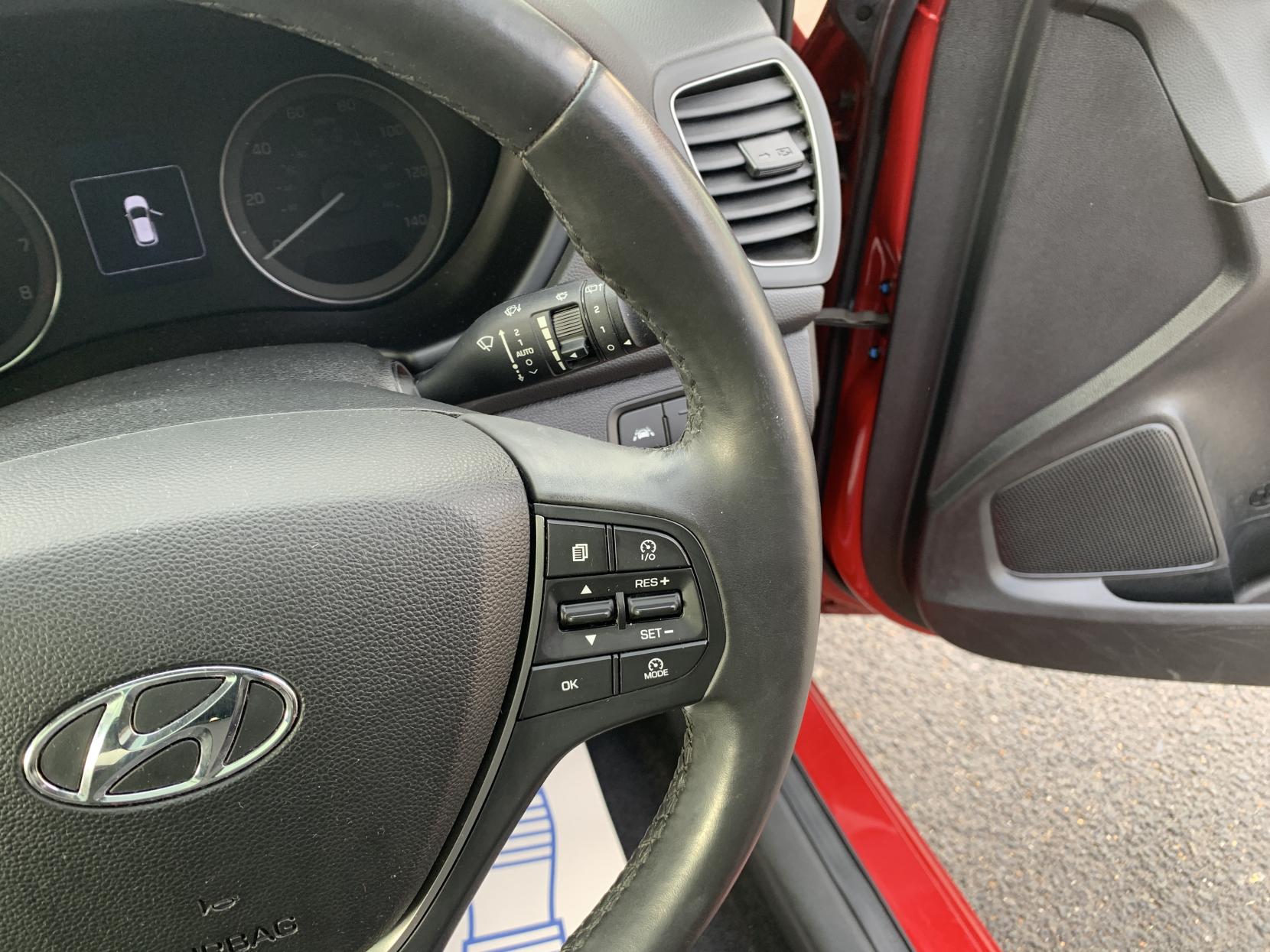 Hyundai i20 1.2 Premium SE Nav Hatchback 5dr Petrol Manual Euro 6 (84 ps)