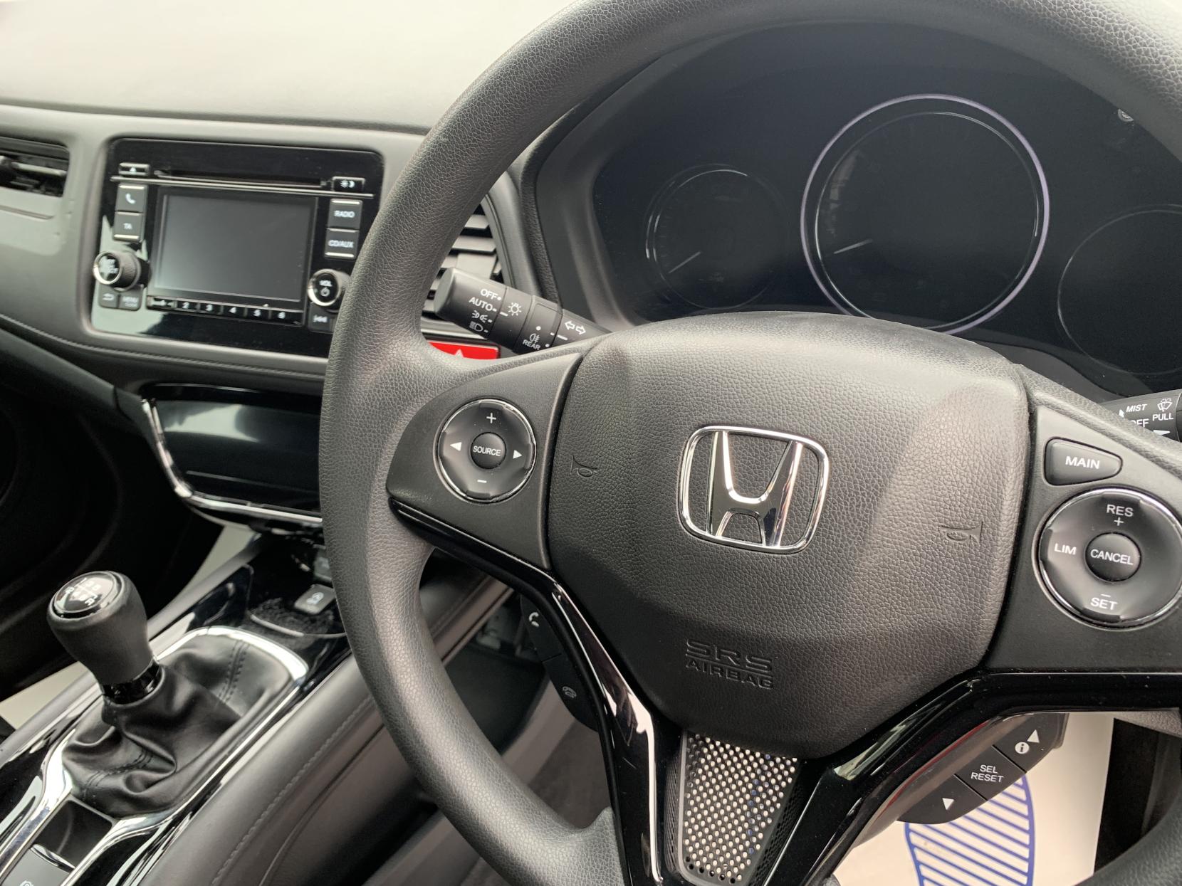 Honda HR-V 1.5 i-VTEC S SUV 5dr Petrol Manual Euro 6 (s/s) (130 ps)