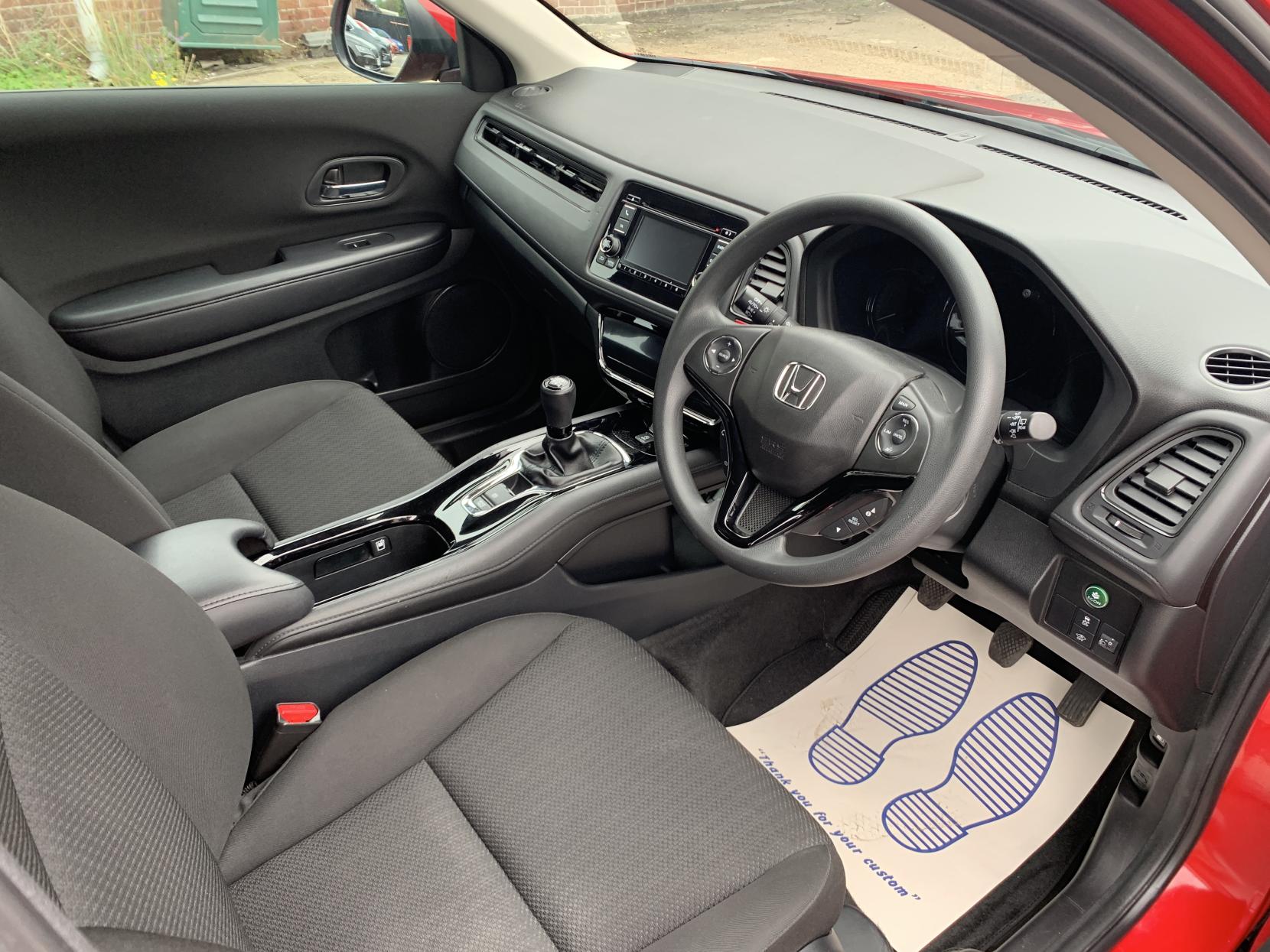 Honda HR-V 1.5 i-VTEC S SUV 5dr Petrol Manual Euro 6 (s/s) (130 ps)