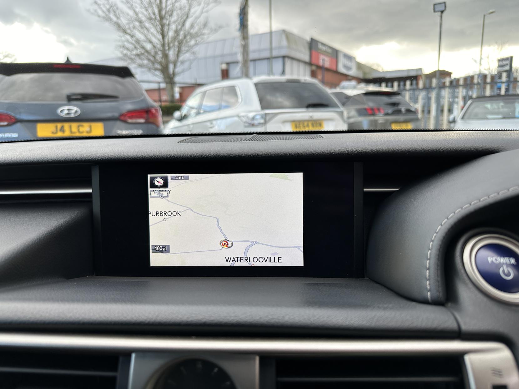 Lexus IS 2.5 300h Advance Saloon 4dr Petrol Hybrid E-CVT Euro 6 (s/s) (223 ps)