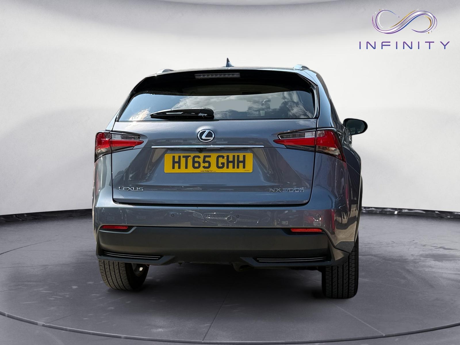Lexus NX 2.5 300h Luxury SUV 5dr Petrol Hybrid E-CVT 4WD Euro 6 (s/s) (197 ps)