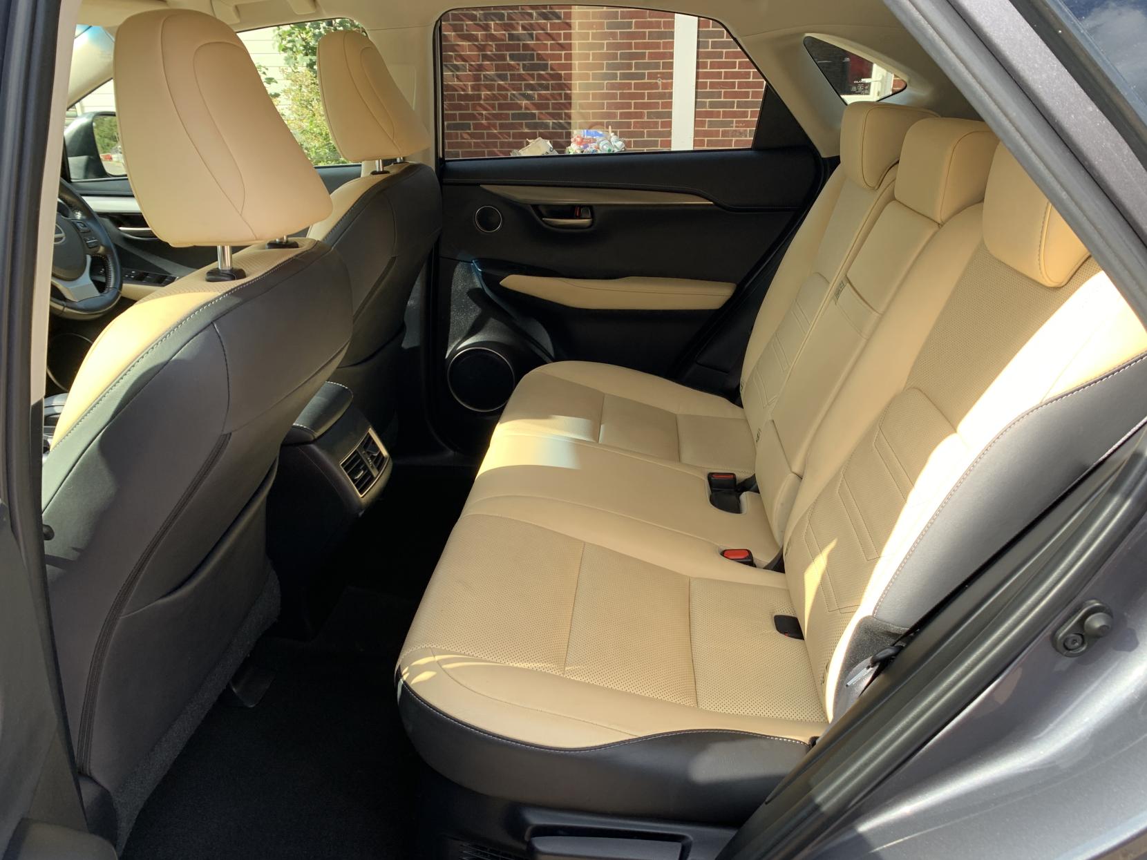 Lexus NX 2.5 300h Luxury SUV 5dr Petrol Hybrid E-CVT 4WD Euro 6 (s/s) (197 ps)
