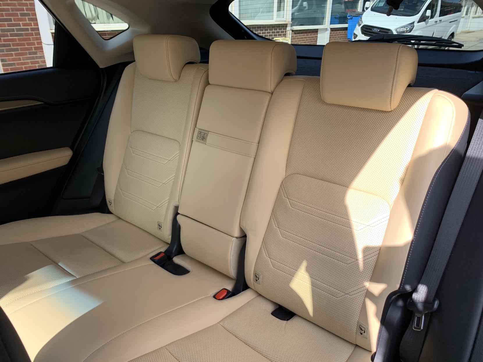 Lexus NX 2.5 300h Luxury SUV 5dr Petrol Hybrid E-CVT 4WD Euro 6 (s/s) (197 ps)