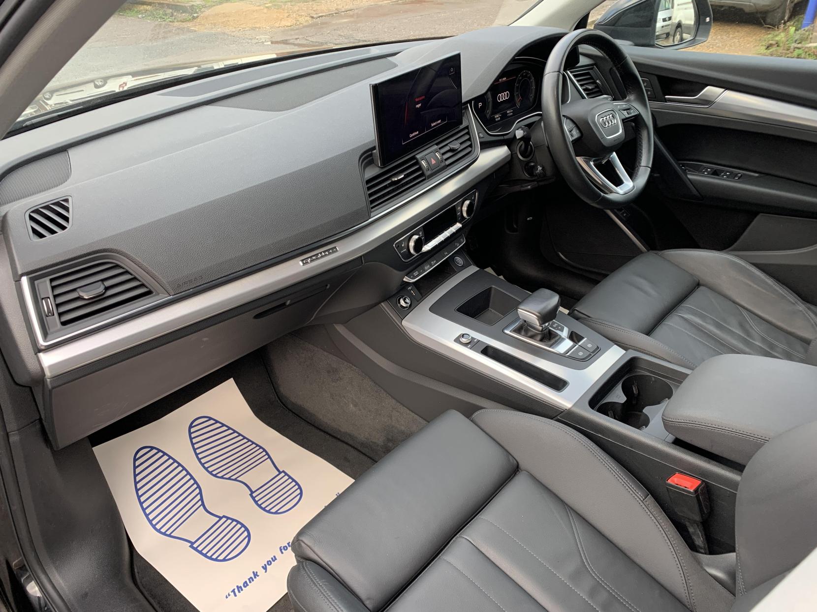 Audi Q5 2.0 TDI 40 Sport Sportback 5dr Diesel S Tronic quattro Euro 6 (s/s) (204 ps)