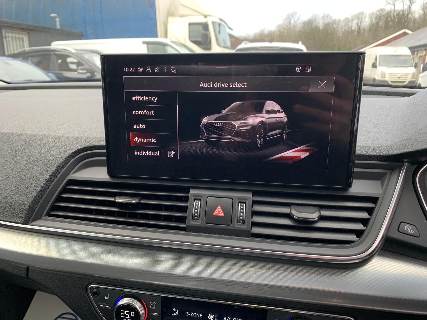 Audi Q5 2.0 TDI 40 Sport Sportback 5dr Diesel S Tronic quattro Euro 6 (s/s) (204 ps)