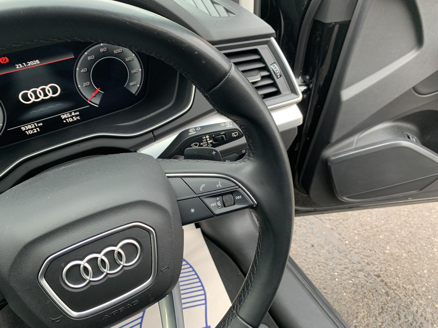 Audi Q5 2.0 TDI 40 Sport Sportback 5dr Diesel S Tronic quattro Euro 6 (s/s) (204 ps)