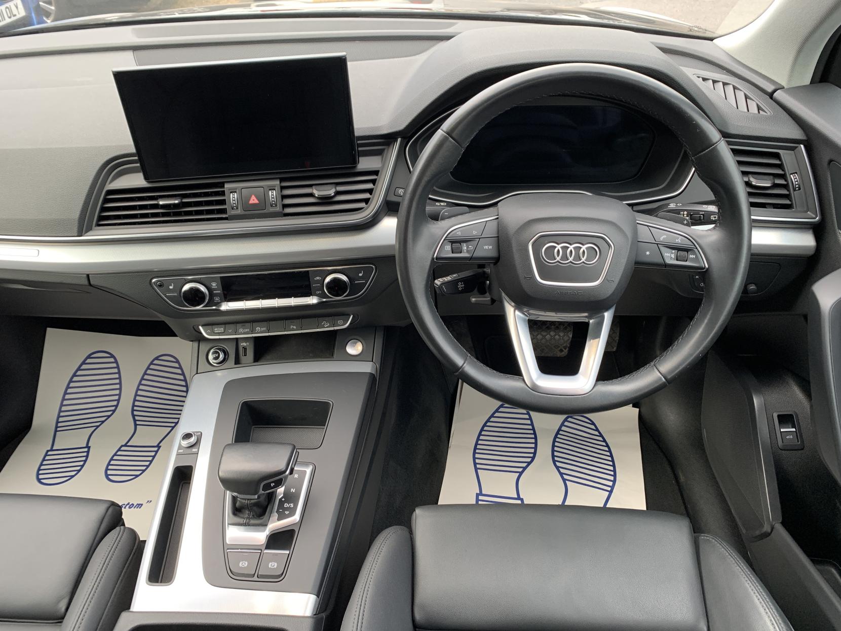 Audi Q5 2.0 TDI 40 Sport Sportback 5dr Diesel S Tronic quattro Euro 6 (s/s) (204 ps)