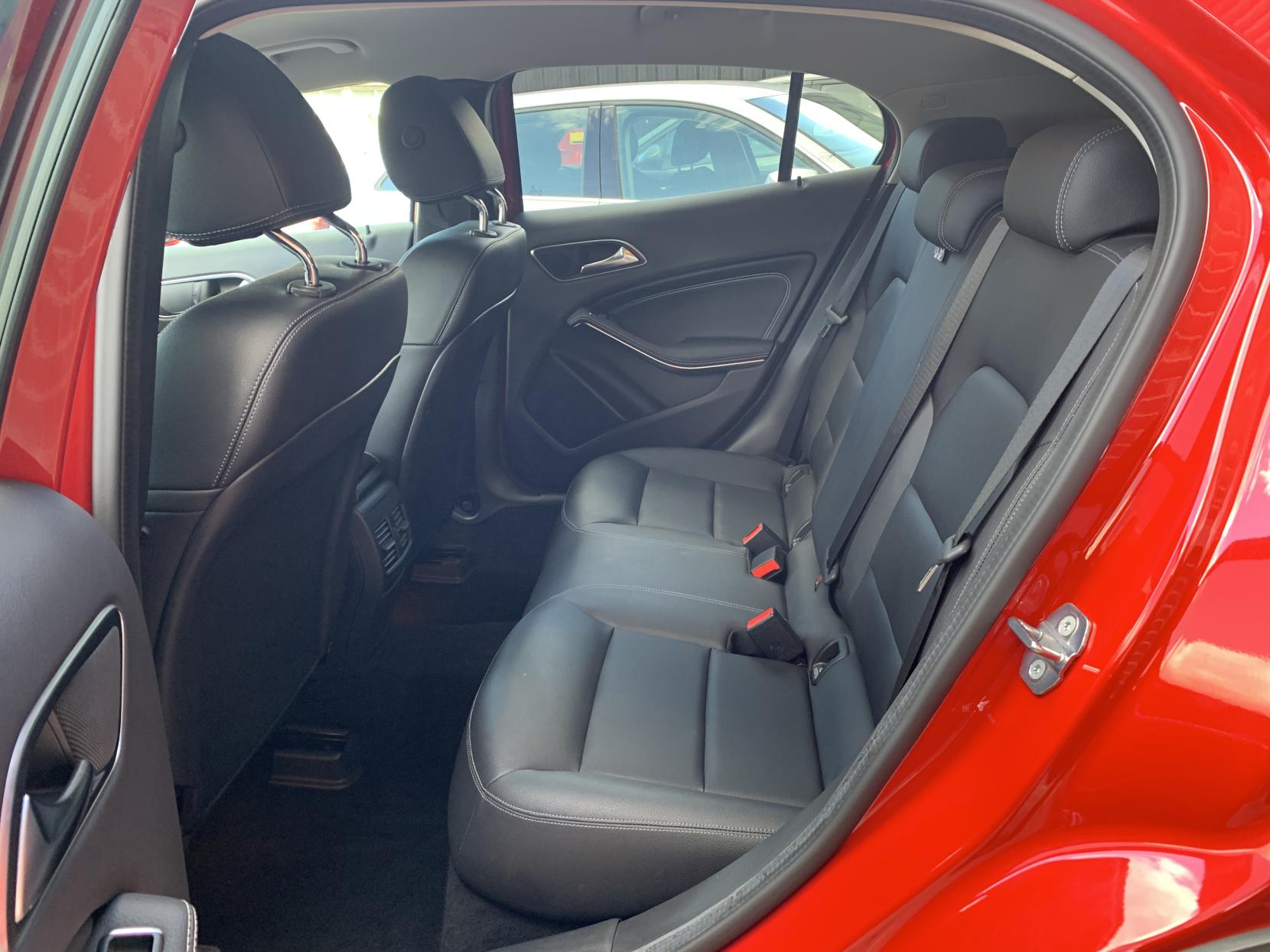 Mercedes-Benz GLA 1.6 GLA200 Sport (Executive) SUV 5dr Petrol 7G-DCT Euro 6 (s/s) (156 ps)