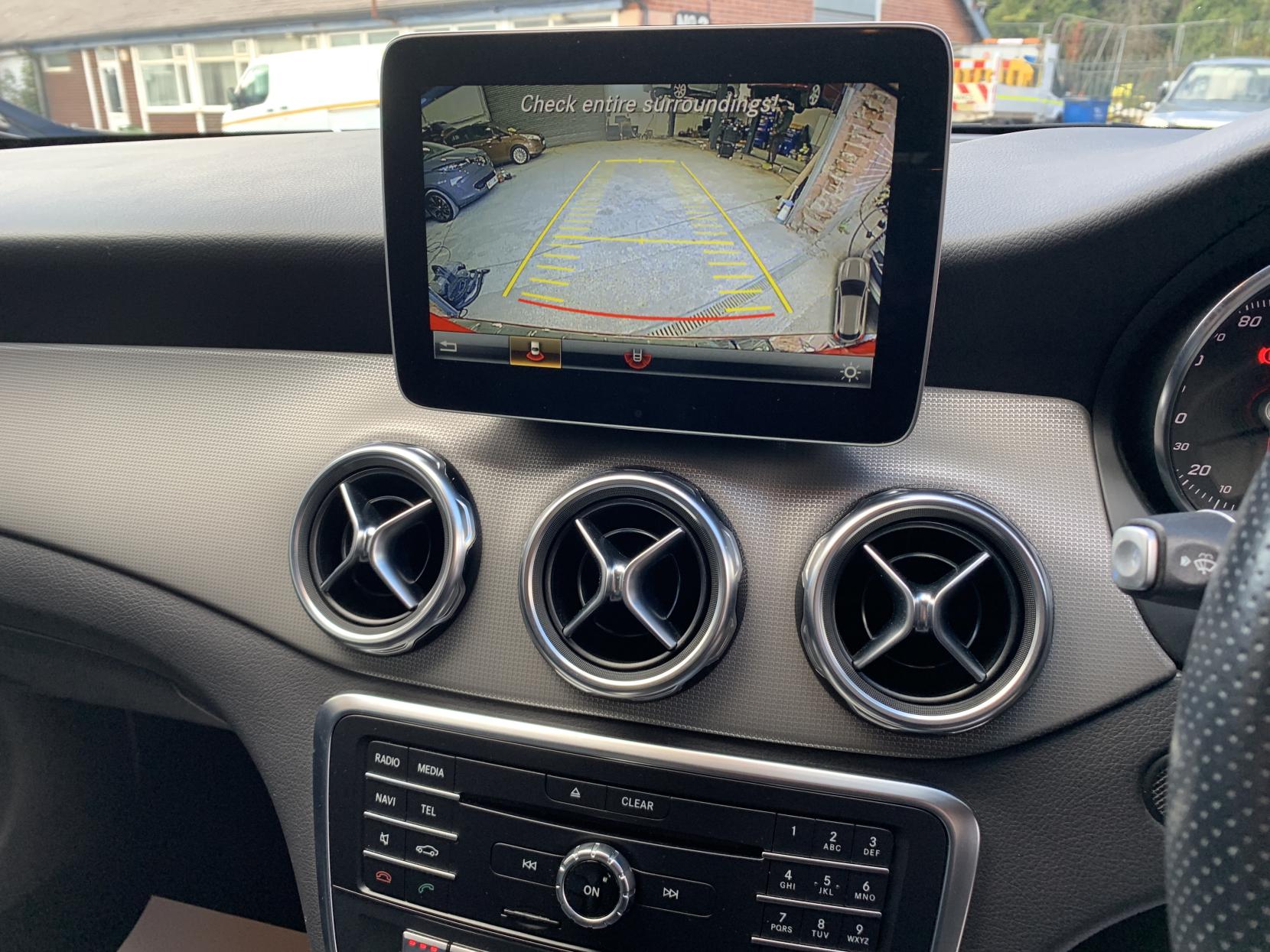 Mercedes-Benz GLA 1.6 GLA200 Sport (Executive) SUV 5dr Petrol 7G-DCT Euro 6 (s/s) (156 ps)