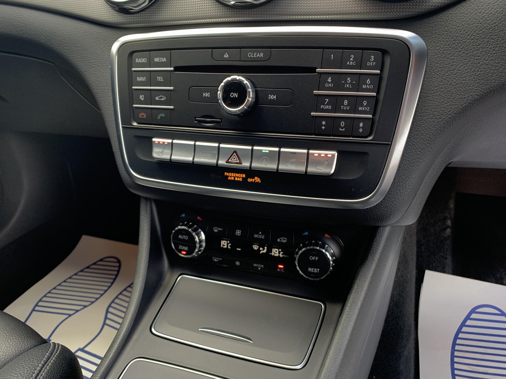 Mercedes-Benz GLA 1.6 GLA200 Sport (Executive) SUV 5dr Petrol 7G-DCT Euro 6 (s/s) (156 ps)