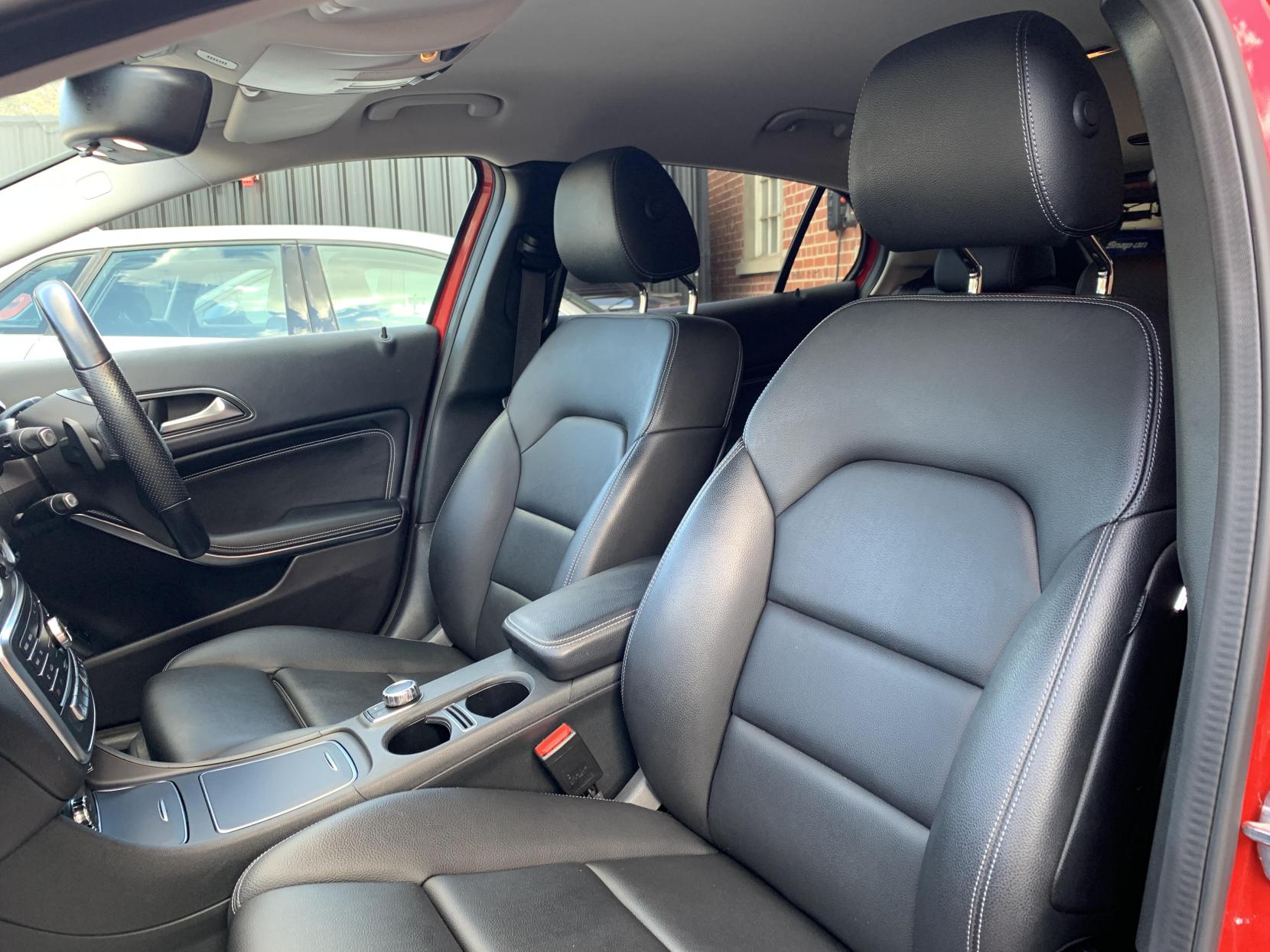 Mercedes-Benz GLA 1.6 GLA200 Sport (Executive) SUV 5dr Petrol 7G-DCT Euro 6 (s/s) (156 ps)