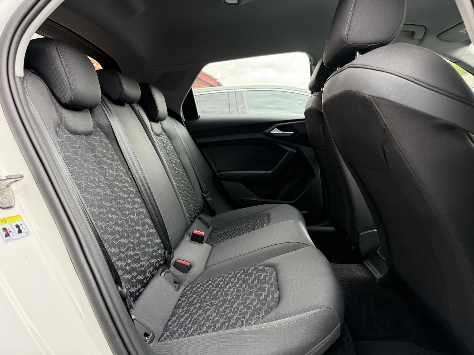 Audi A1 1.0 TFSI 25 Sport Sportback 5dr Petrol S Tronic Euro 6 (s/s) (95 ps)