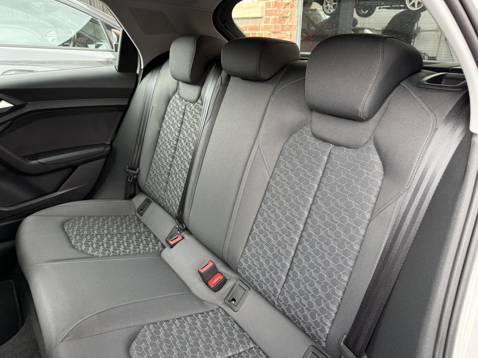 Audi A1 1.0 TFSI 25 Sport Sportback 5dr Petrol S Tronic Euro 6 (s/s) (95 ps)
