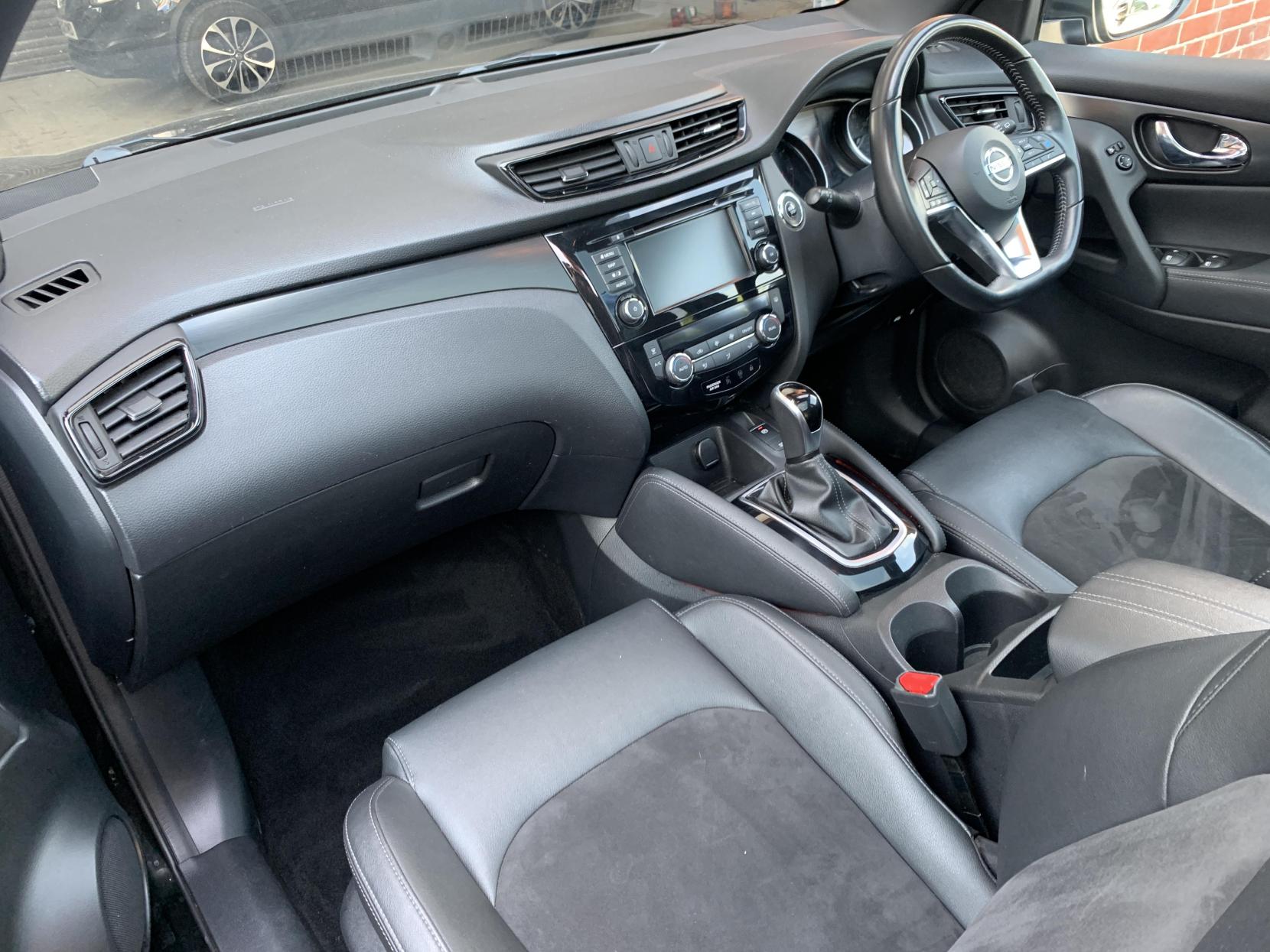 Nissan Qashqai 1.3 DIG-T n-tec SUV 5dr Petrol DCT Auto Euro 6 (s/s) (160 ps)