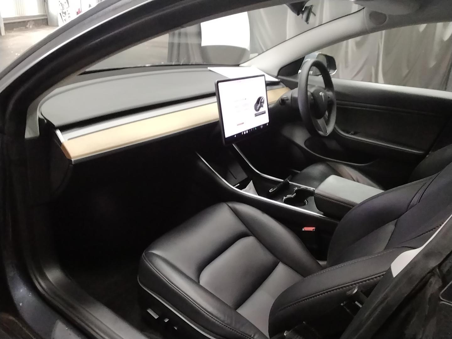 Tesla Model 3 (Dual Motor) Performance Saloon 4dr Electric Auto 4WDE (Performance Upgrade) (449 bhp)